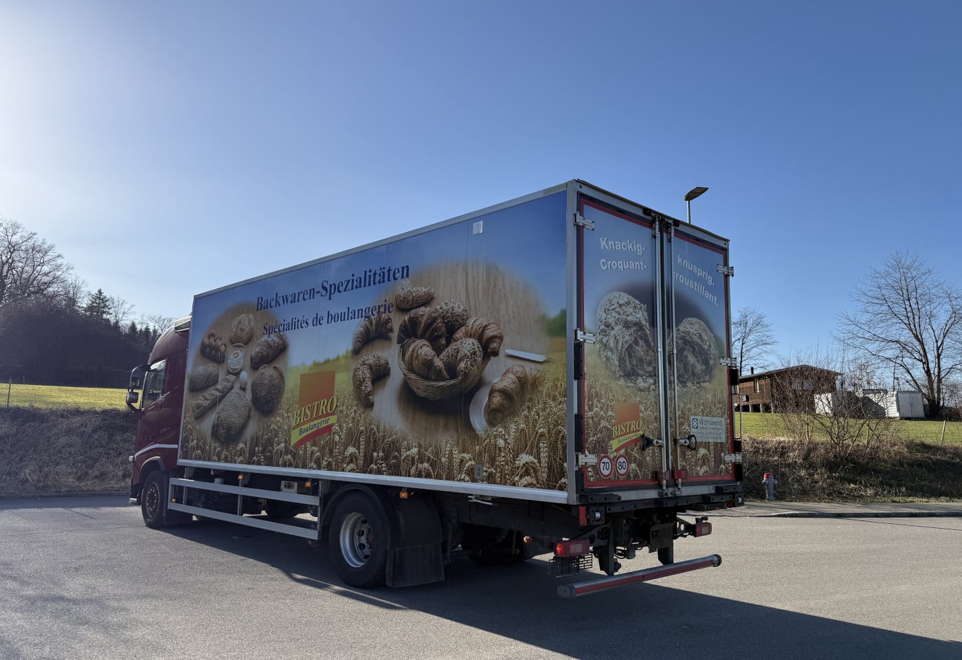 MOTO6625_2836124 vehicle image