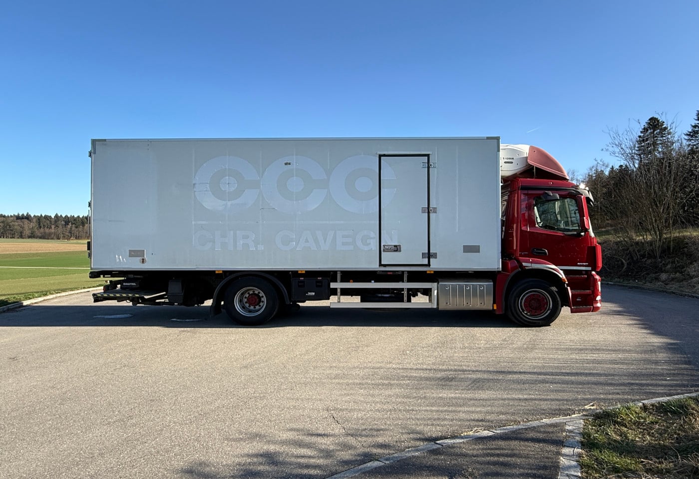 MOTO6625_2836123 vehicle image