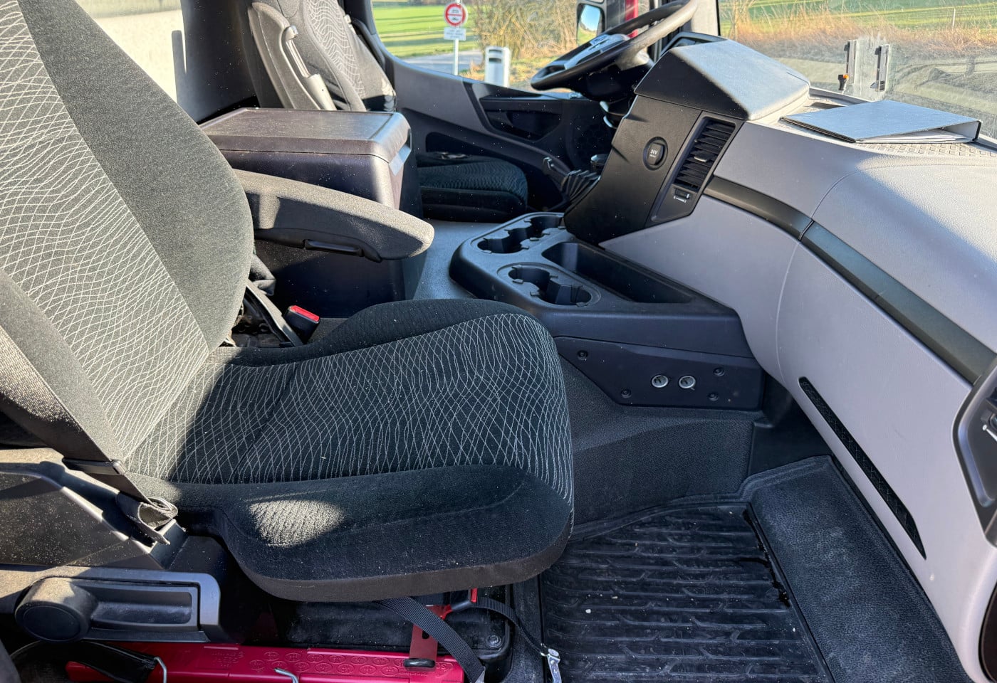 MOTO6625_2836123 vehicle image