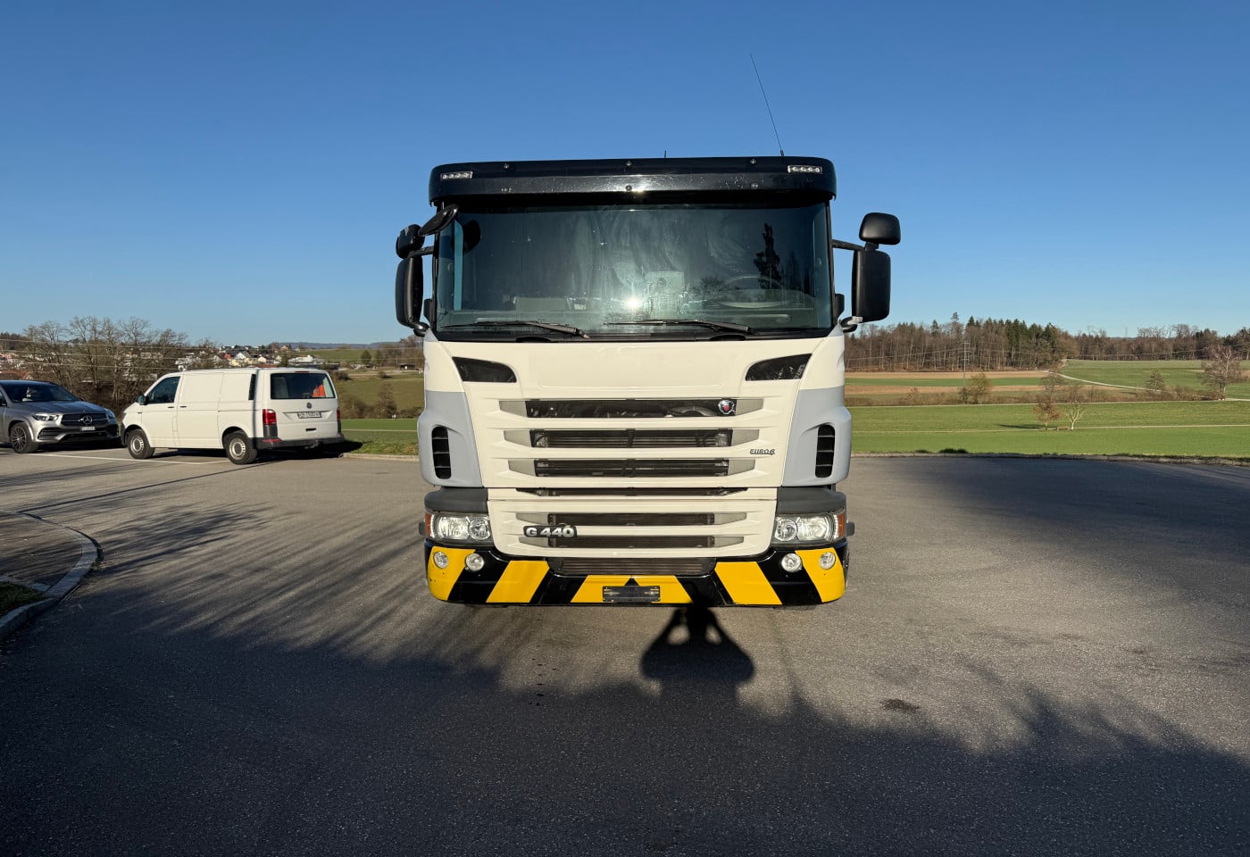 MOTO6625_2836125 vehicle image