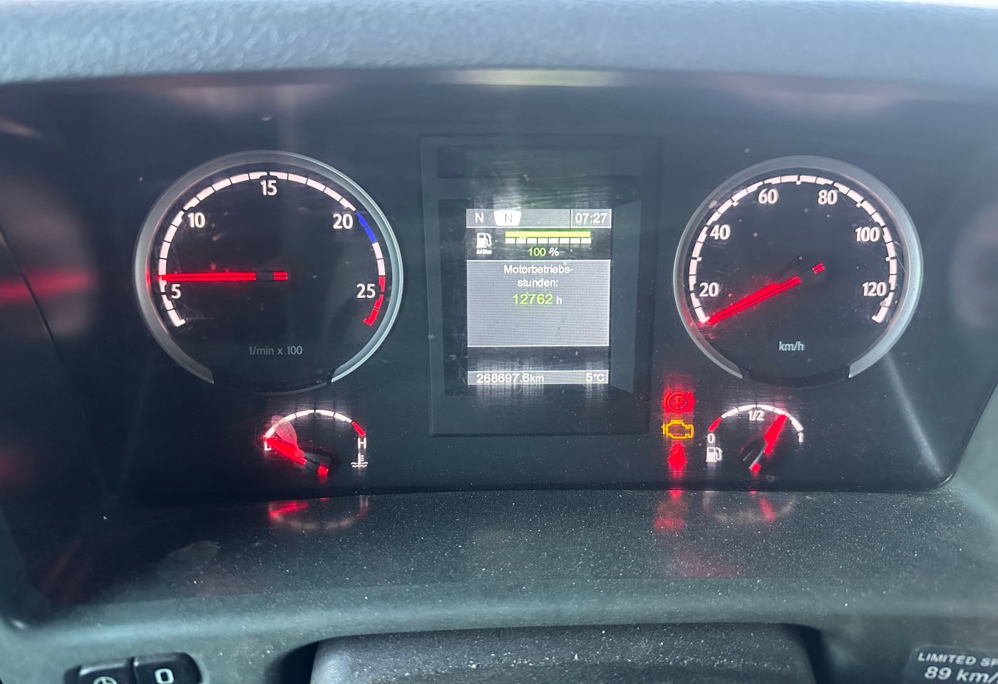 MOTO6625_2836275 vehicle image