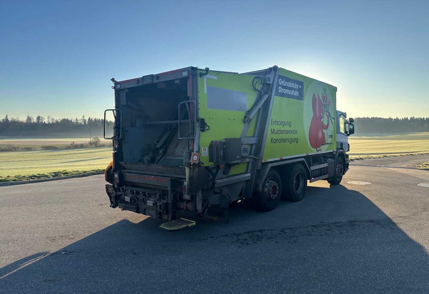 MOTO6625_2835805 vehicle image