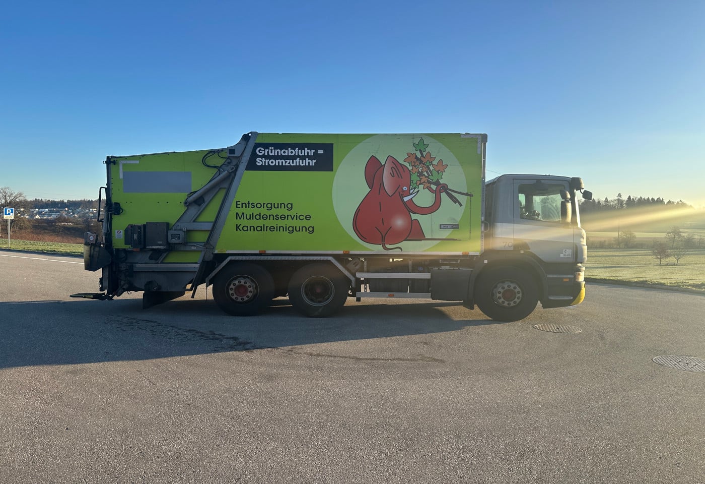 MOTO6625_2835805 vehicle image