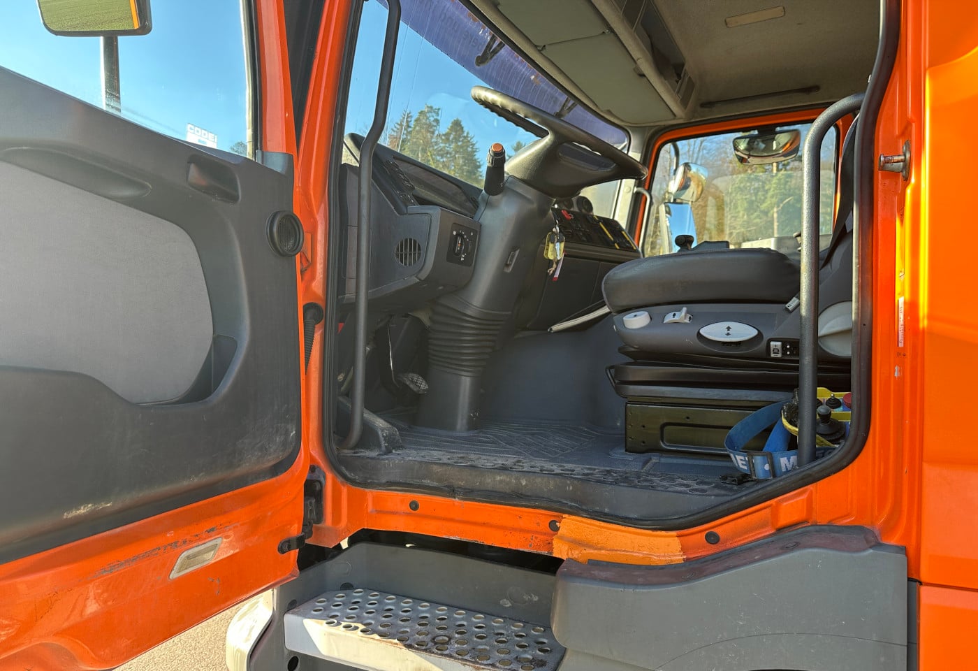 MOTO6625_2836118 vehicle image