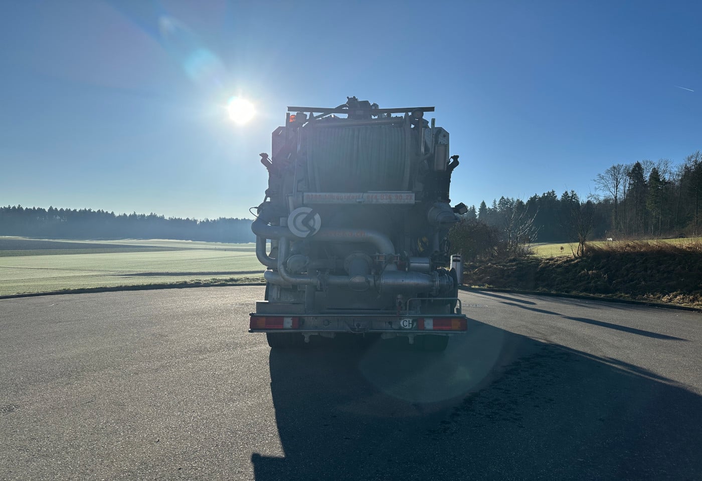 MOTO6625_2836118 vehicle image