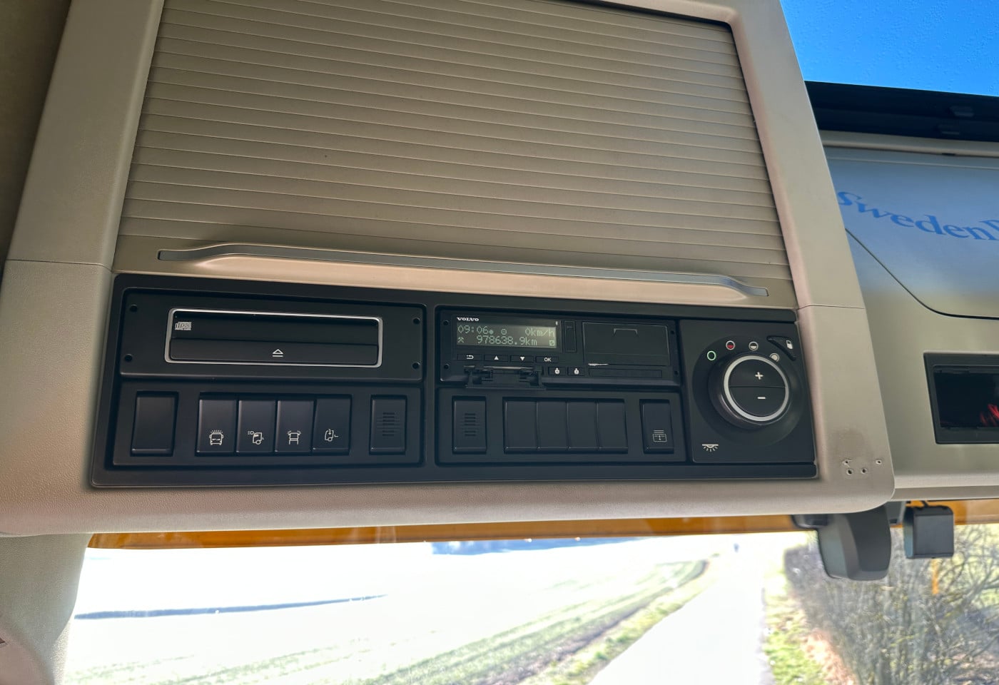 MOTO6625_2835809 vehicle image