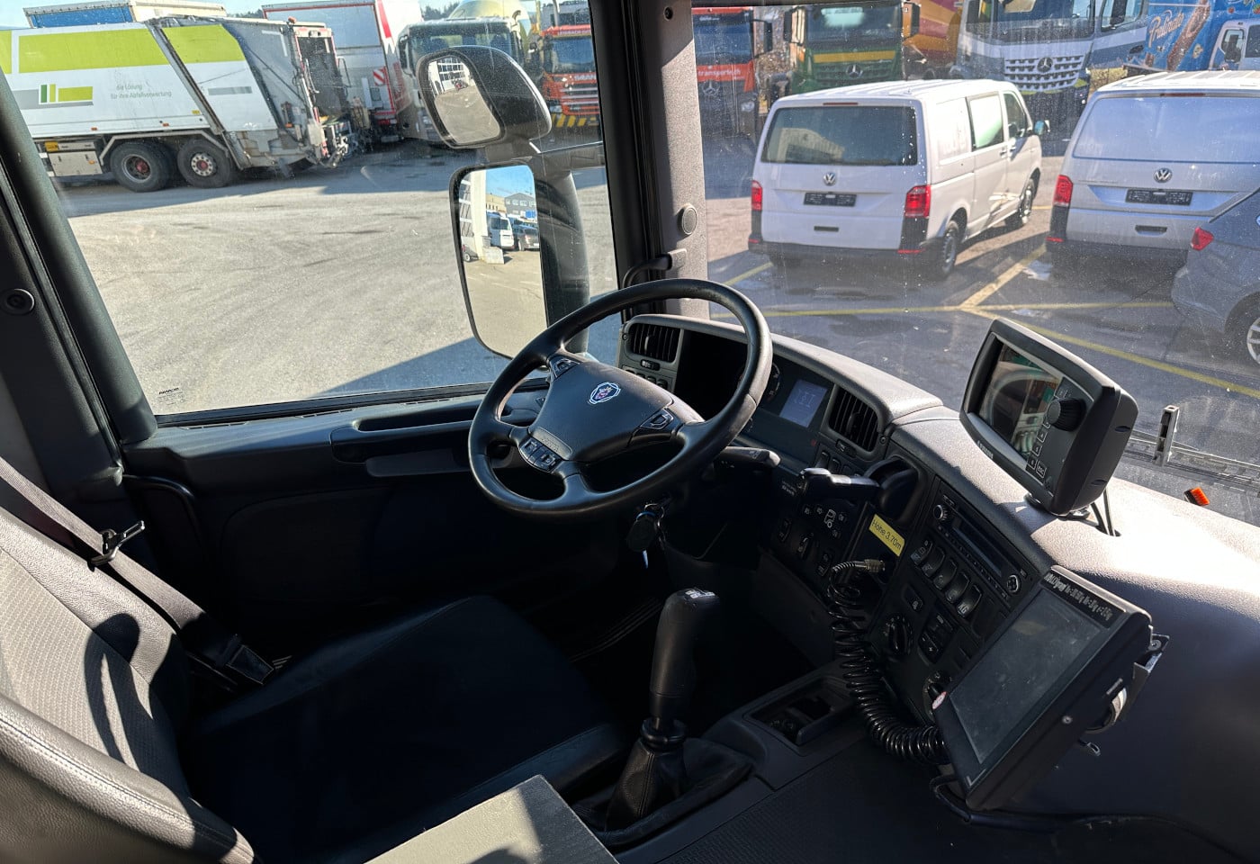 MOTO6625_2836121 vehicle image