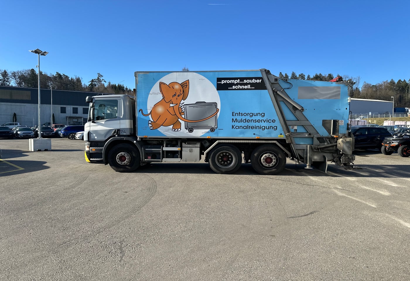 MOTO6625_2836121 vehicle image