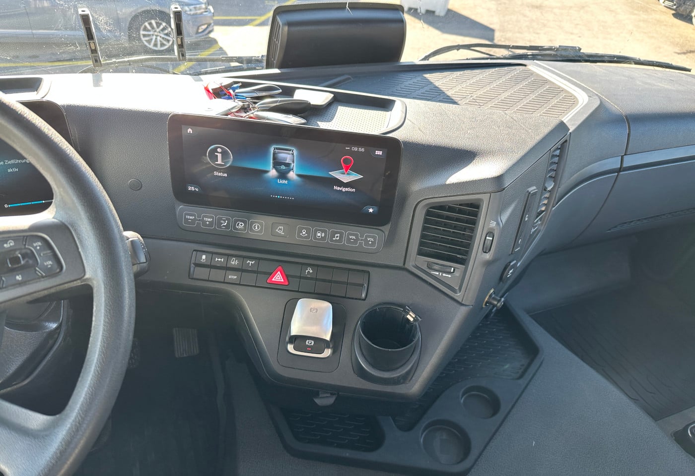 MOTO6625_2836119 vehicle image