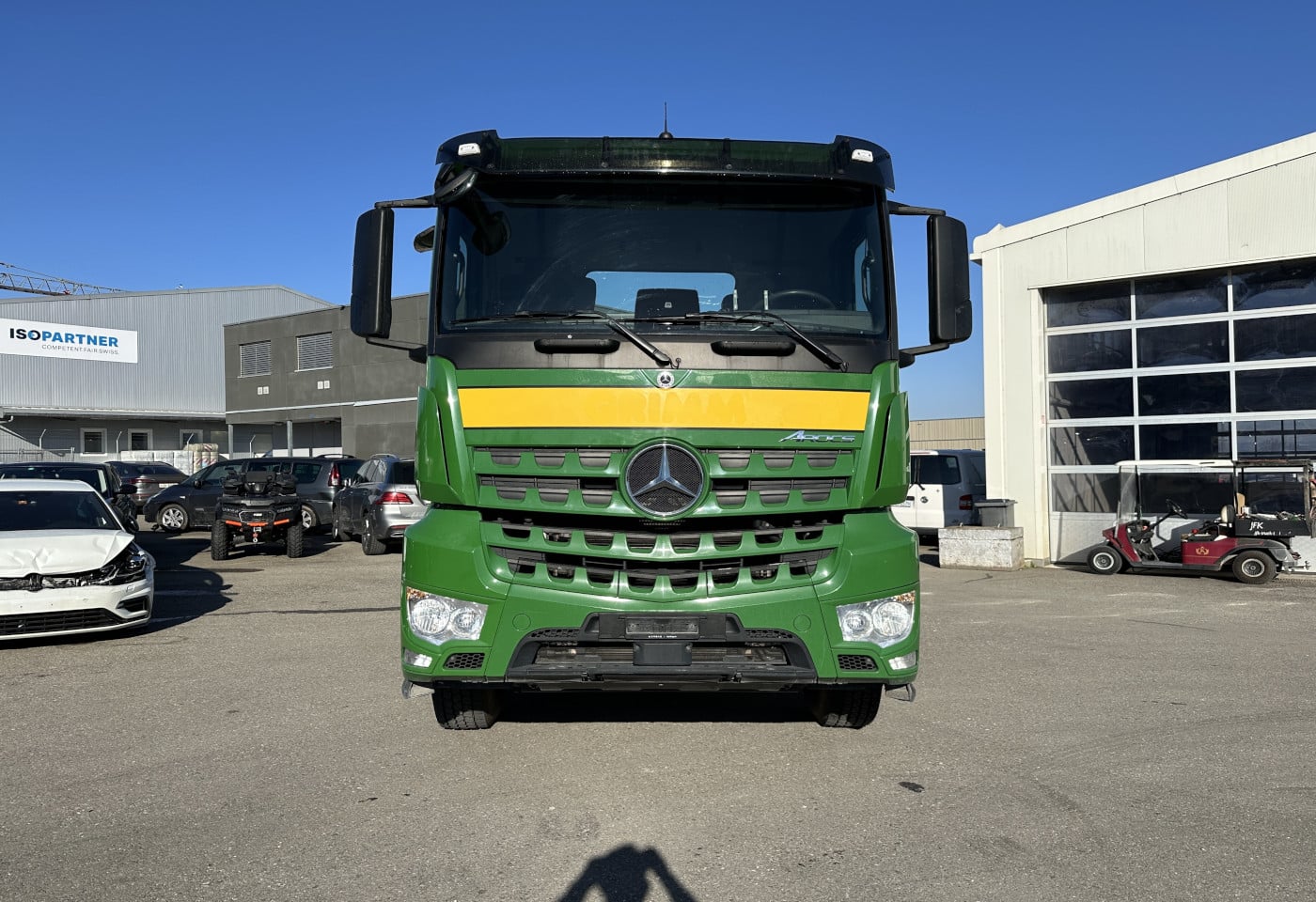 MOTO6625_2836119 vehicle image