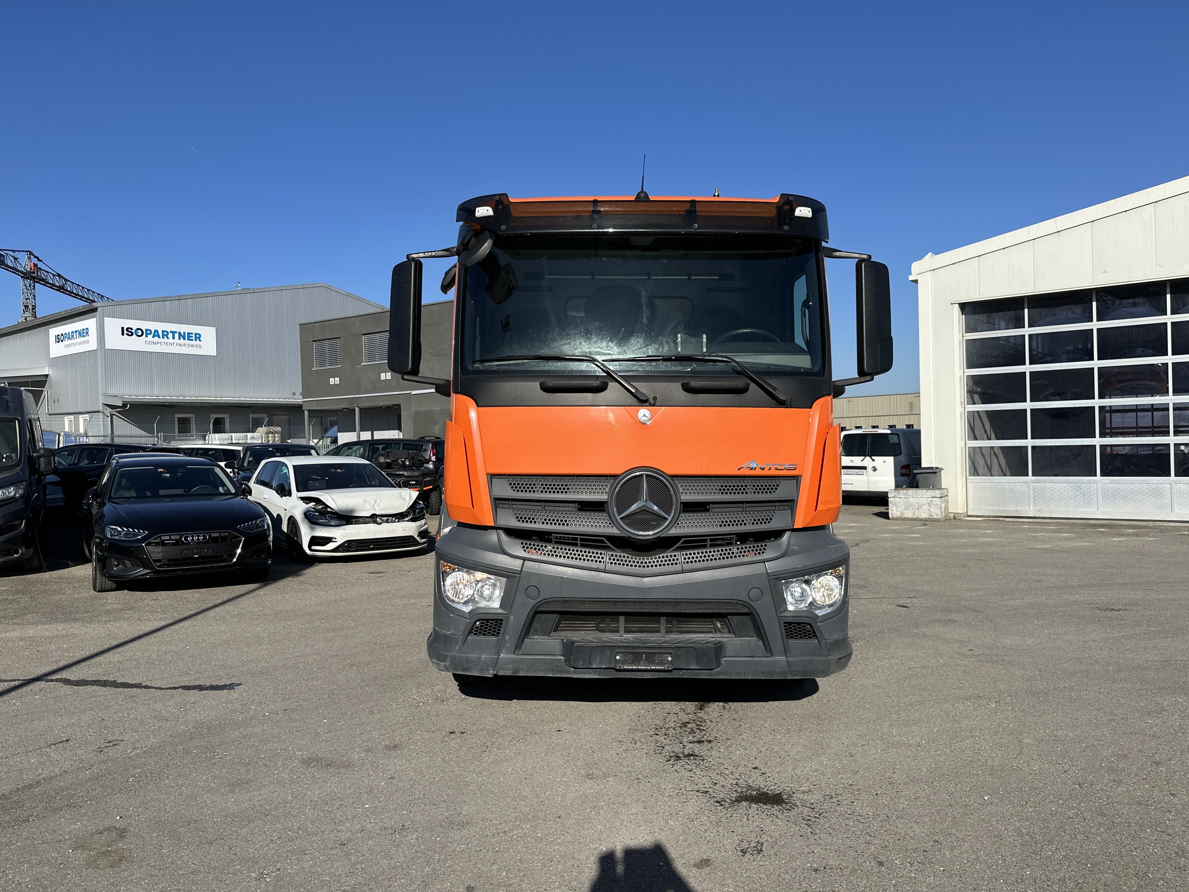 MOTO6625_2836116 vehicle image