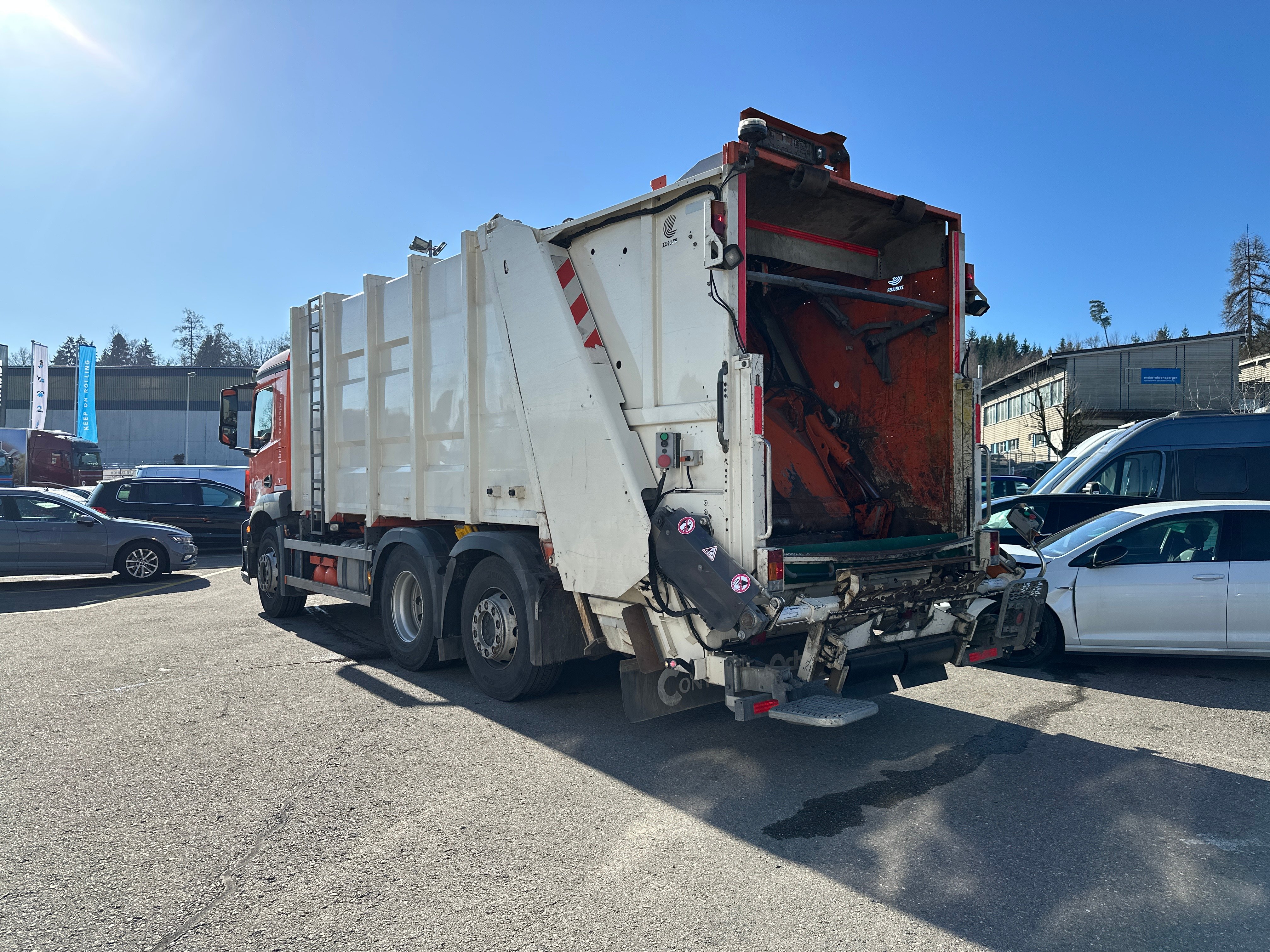 MOTO6625_2836116 vehicle image