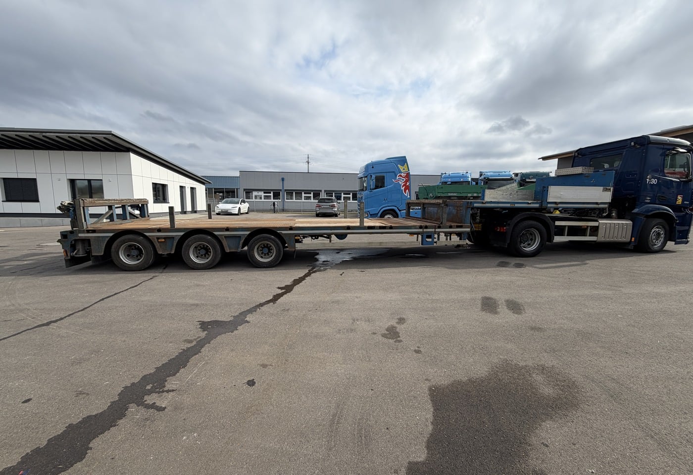 MOTO6625_2837016 vehicle image