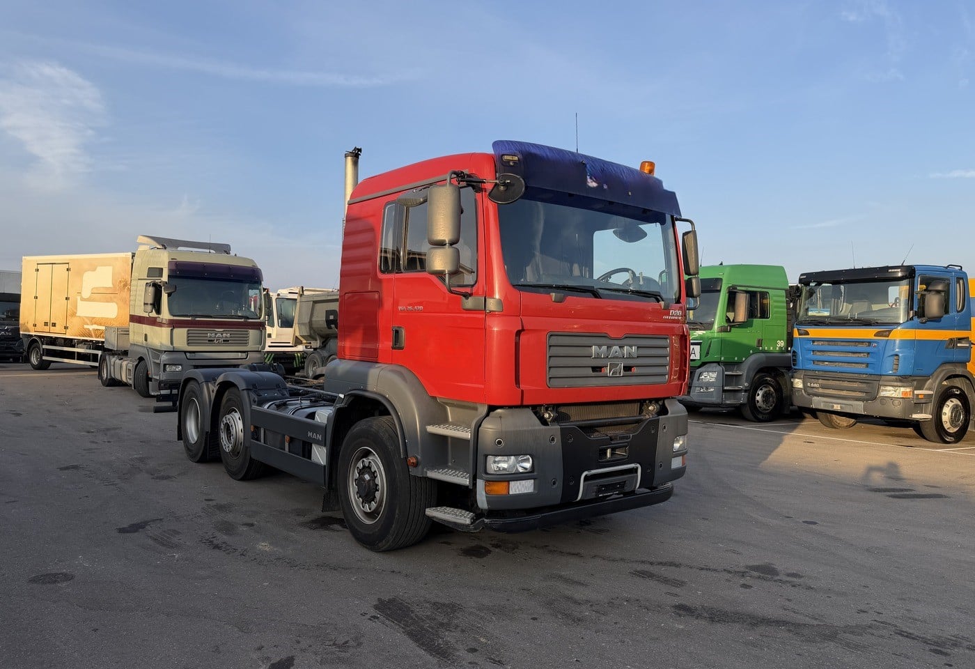 MOTO6625_2837334 vehicle image