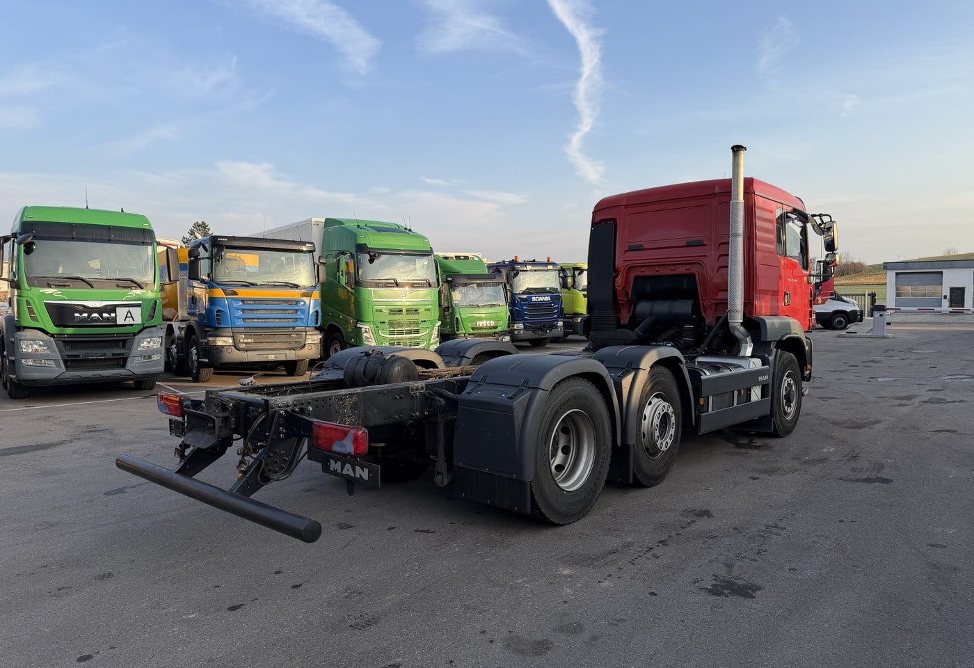 MOTO6625_2837334 vehicle image