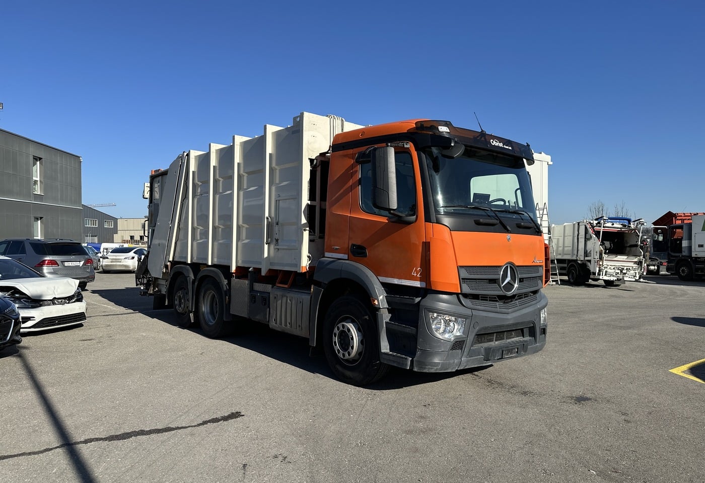 MOTO6625_2836903 vehicle image