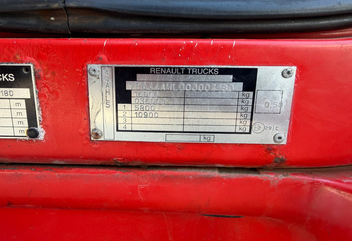 MOTO6625_2838285 vehicle image