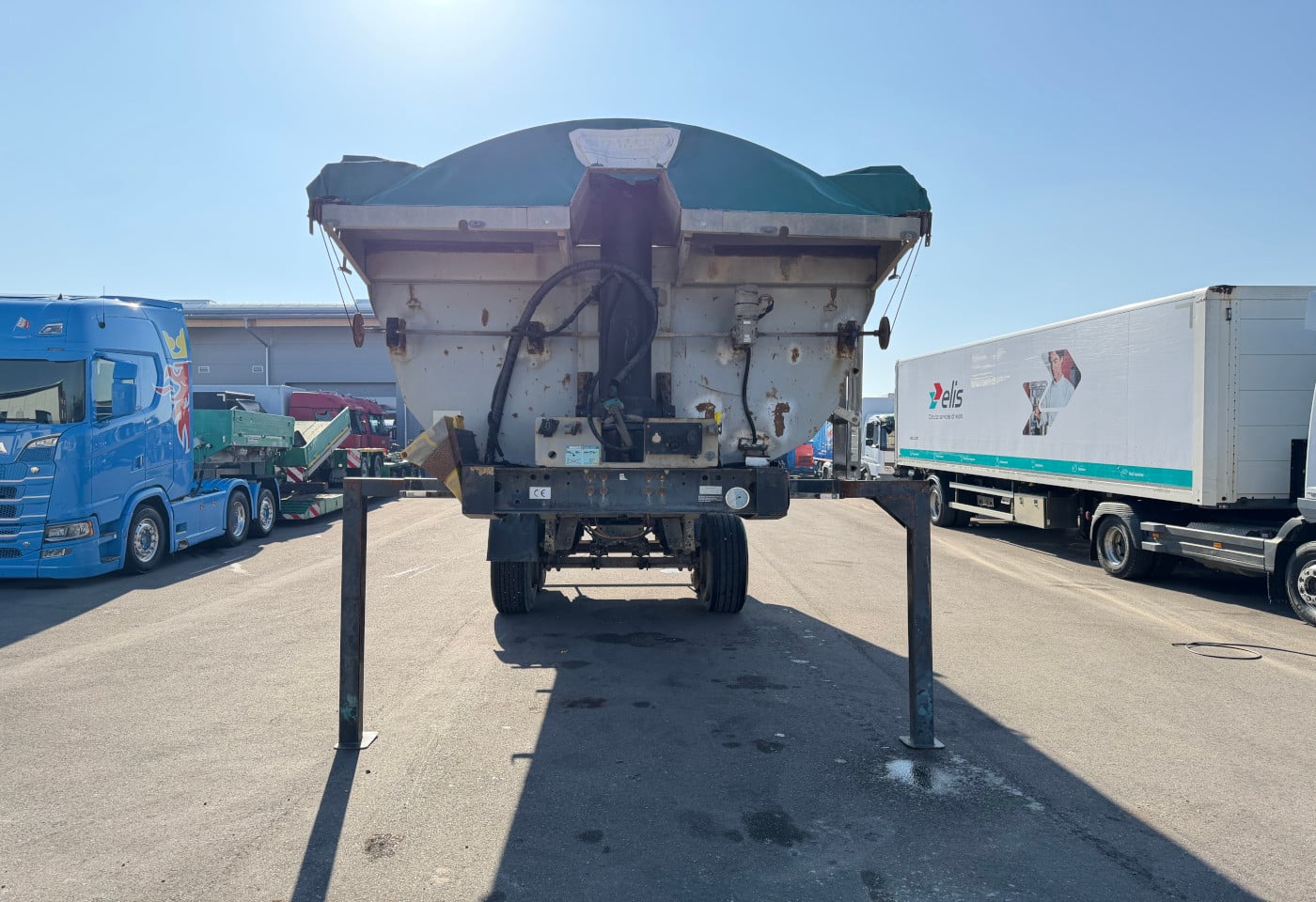 MOTO6625_2839439 vehicle image