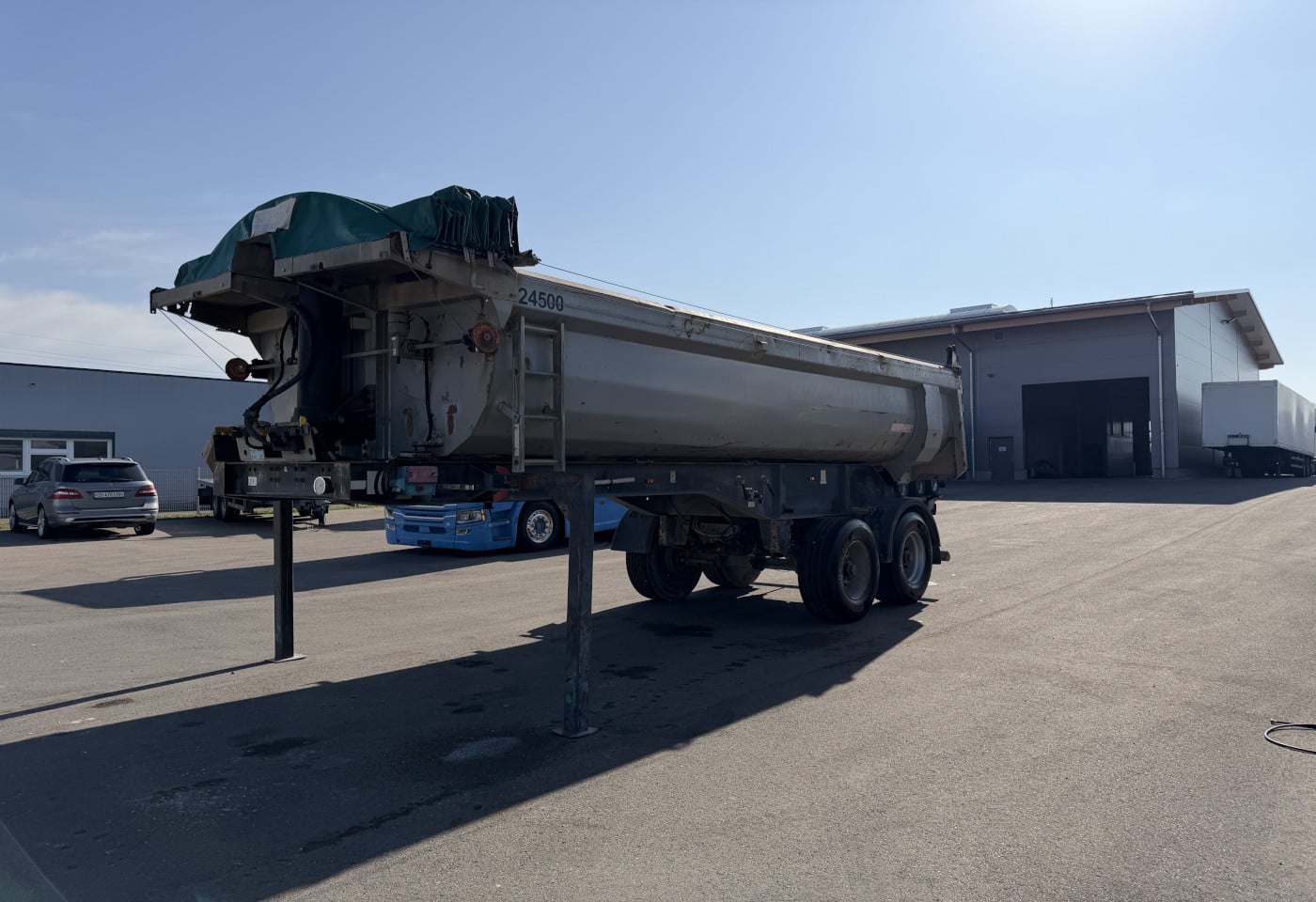 MOTO6625_2839439 vehicle image