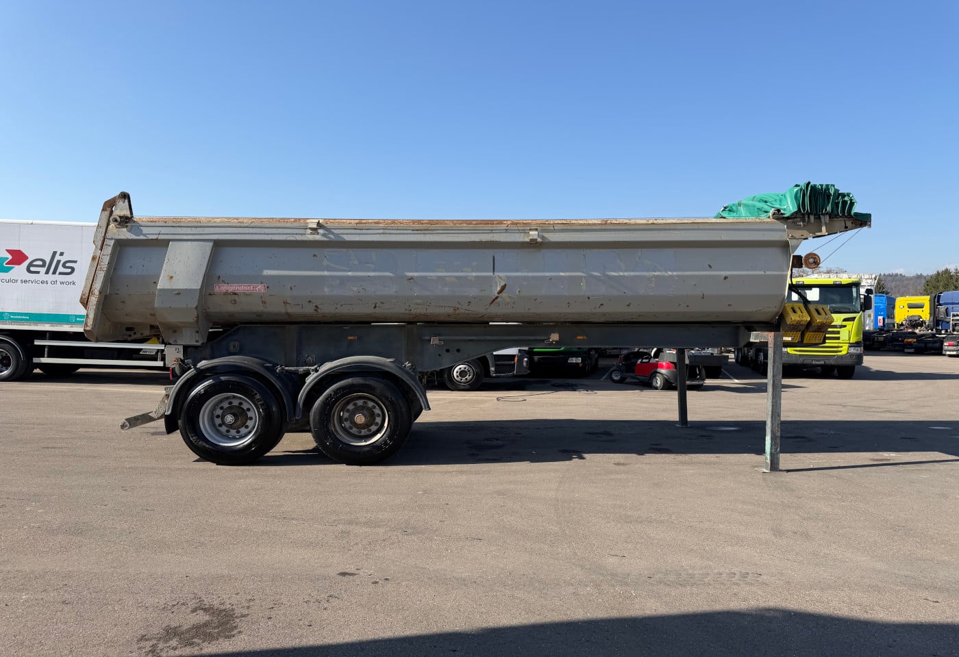 MOTO6625_2839439 vehicle image