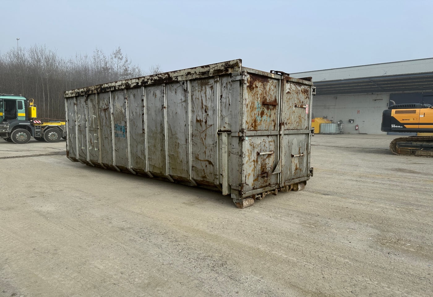 MOTO6625_2840050 vehicle image