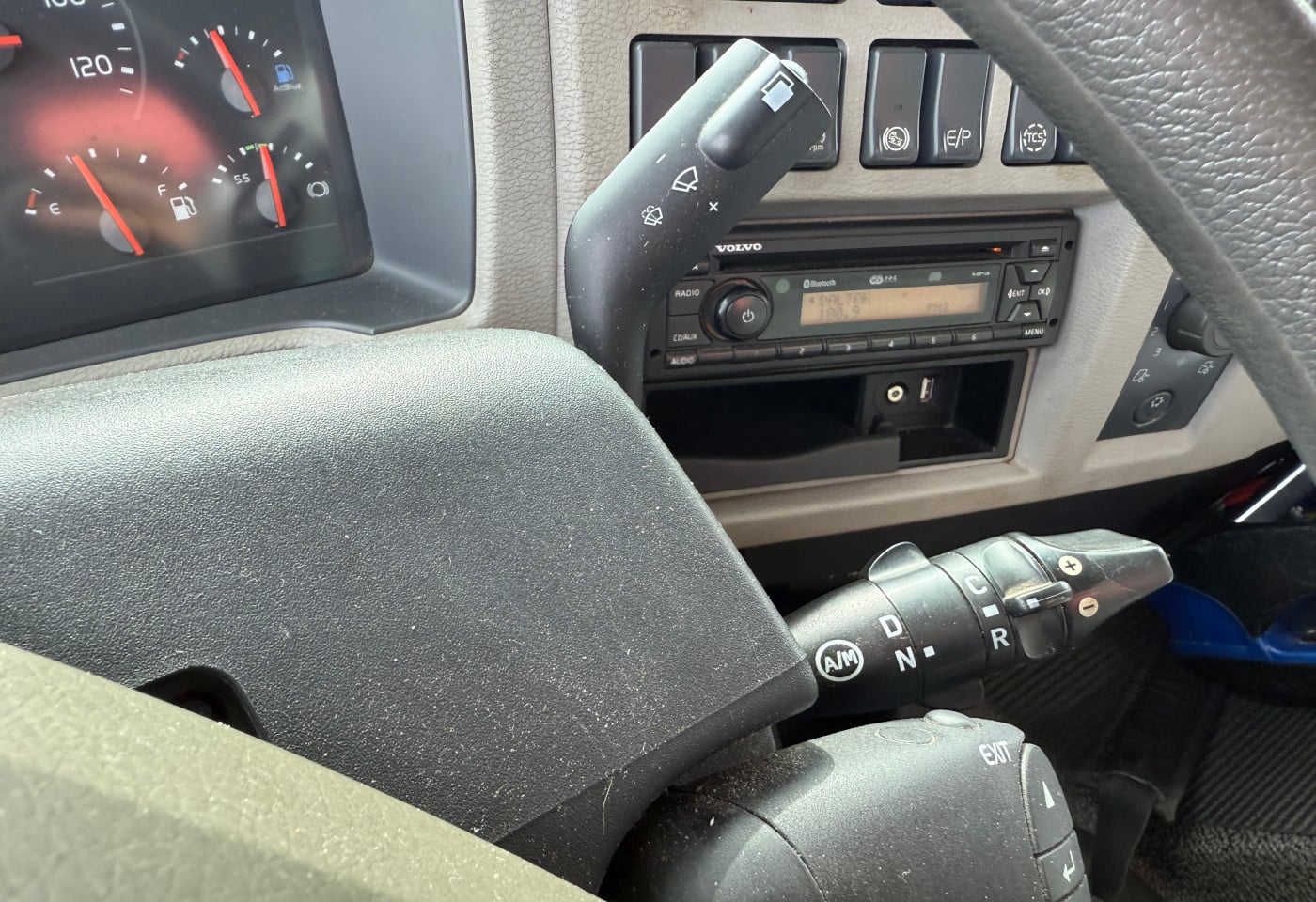 MOTO6625_2847765 vehicle image