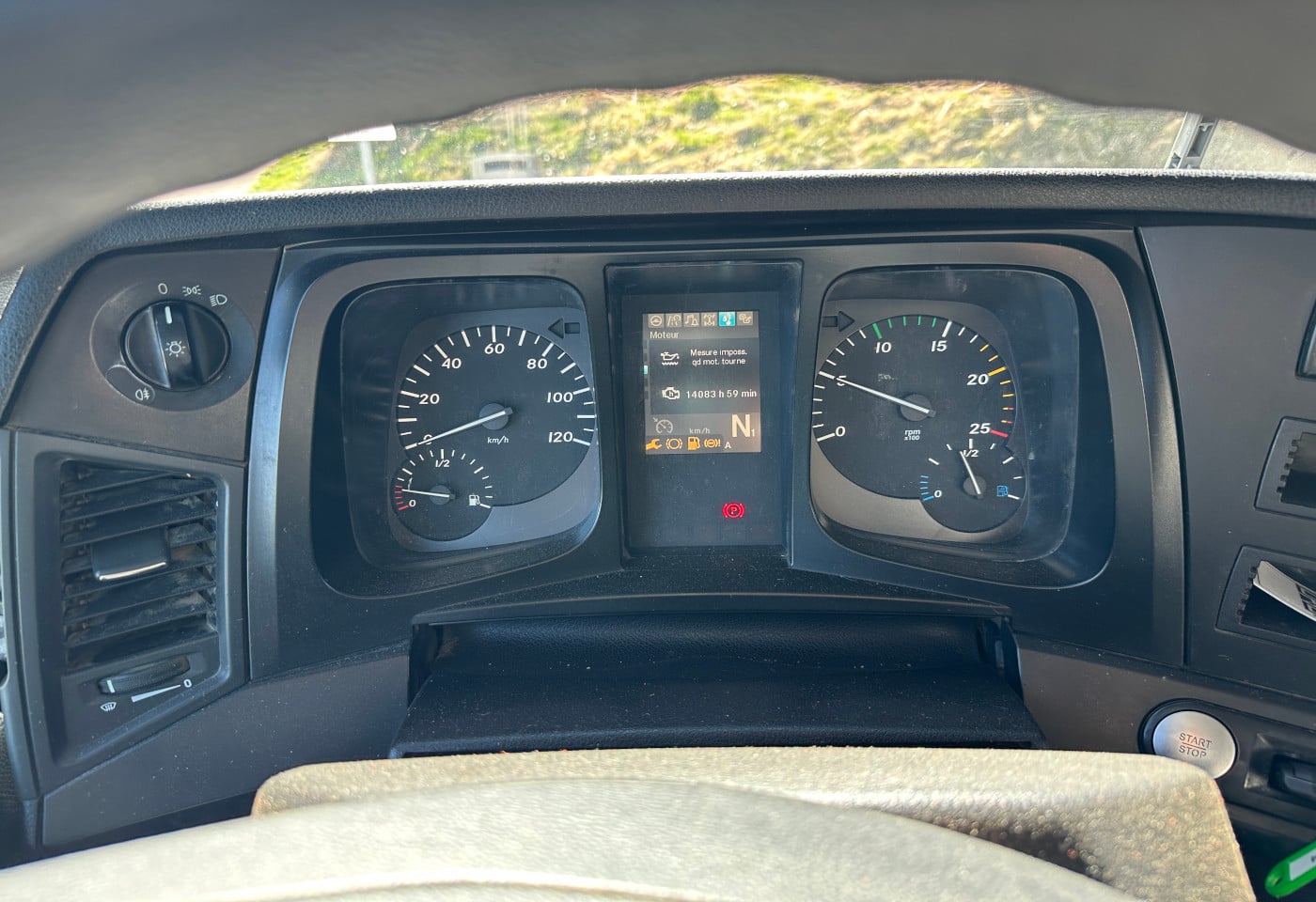 MOTO6625_2848797 vehicle image