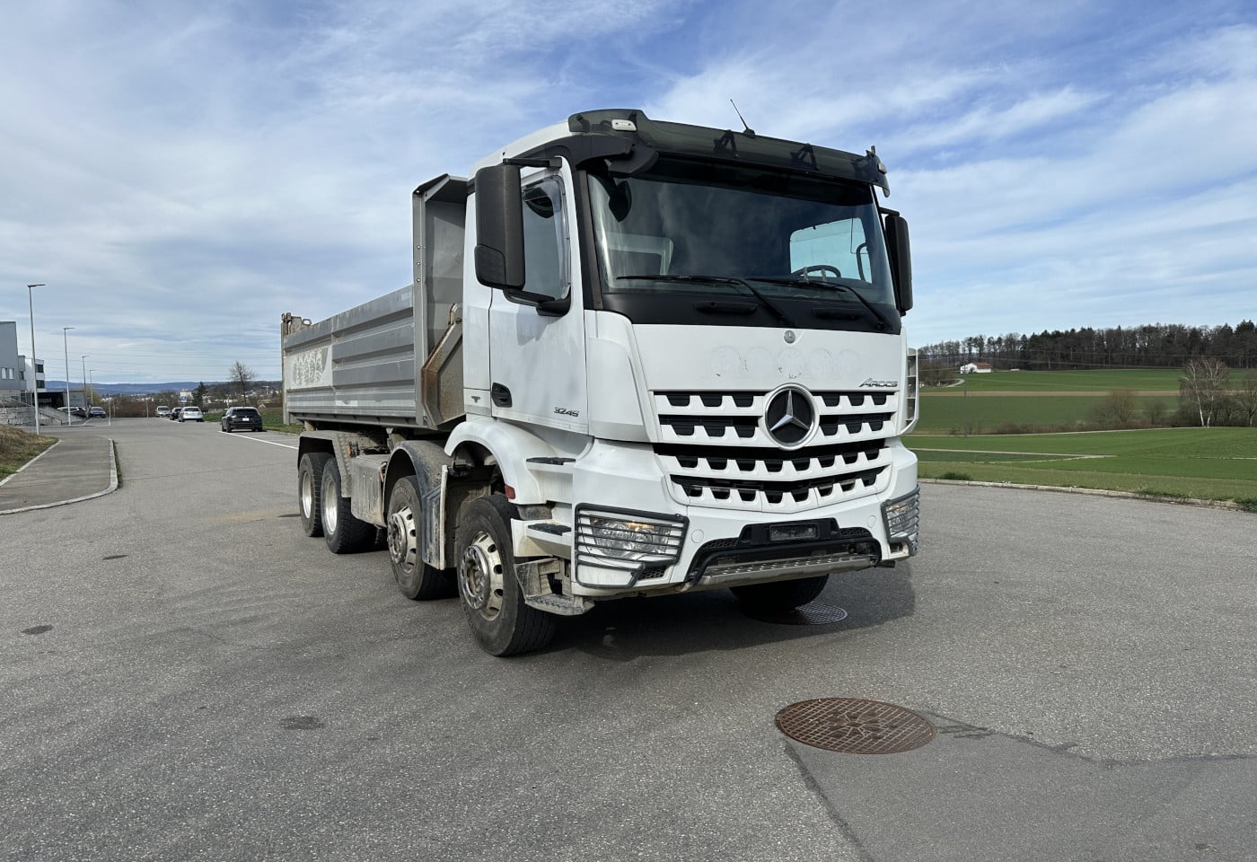 MOTO6625_2849019 vehicle image