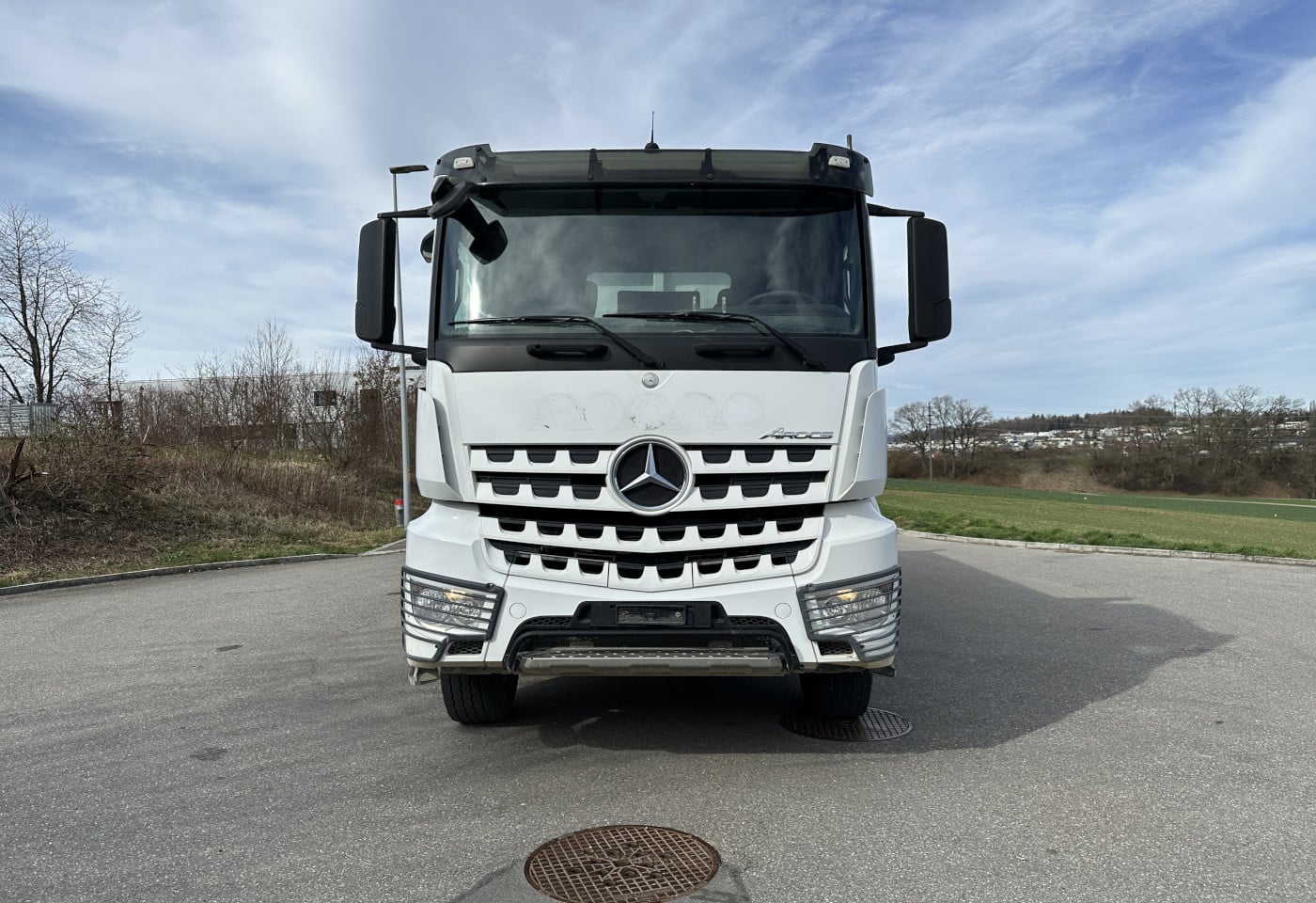 MOTO6625_2849019 vehicle image