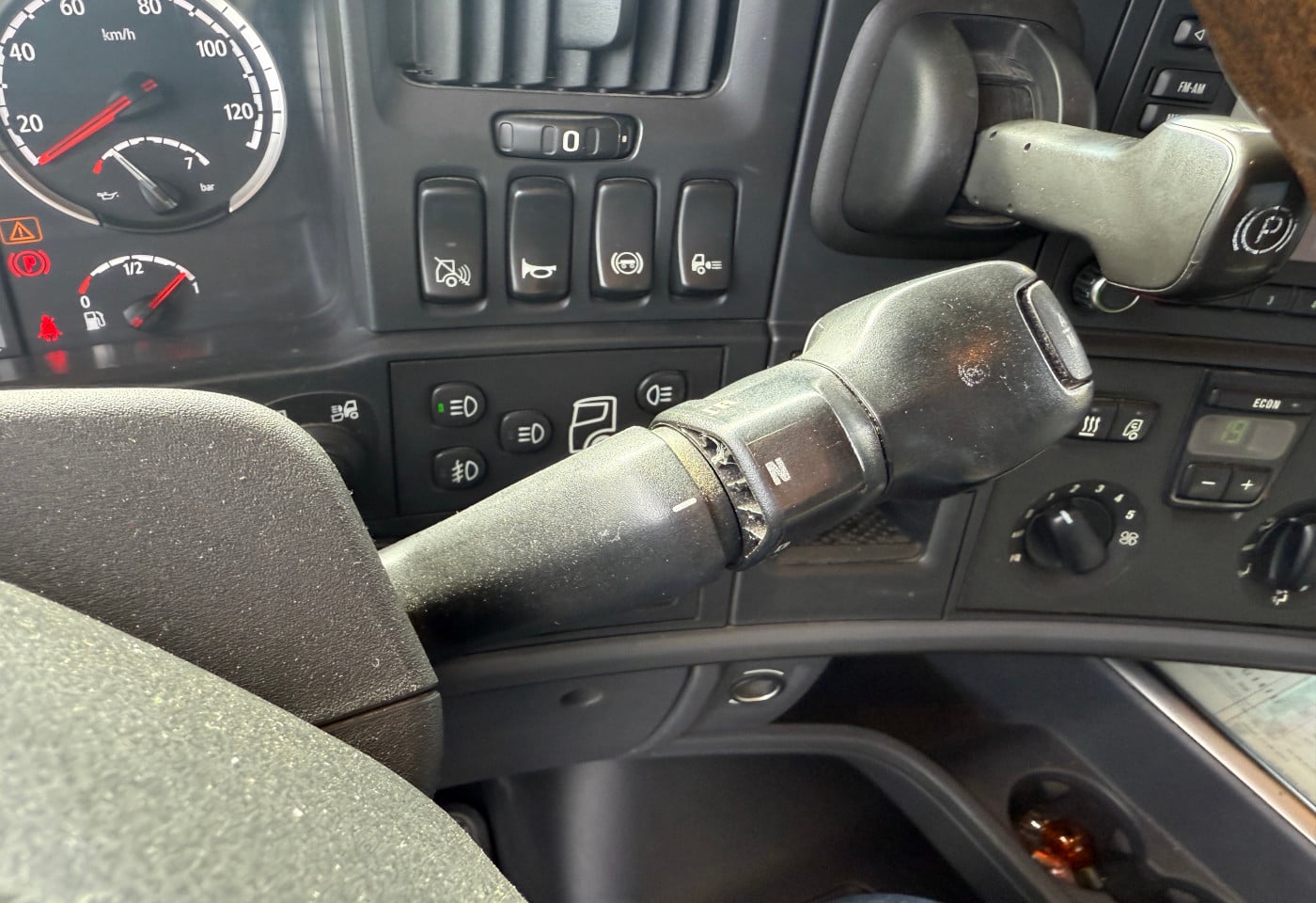 MOTO6625_2854841 vehicle image