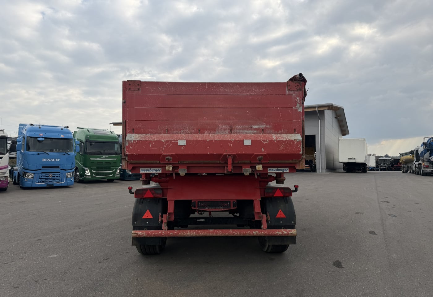 MOTO6625_2860120 vehicle image