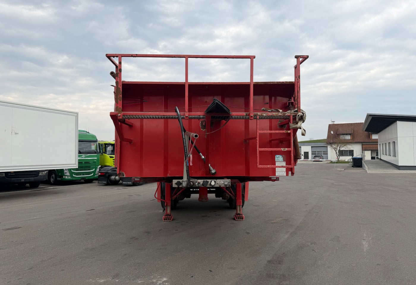 MOTO6625_2860120 vehicle image