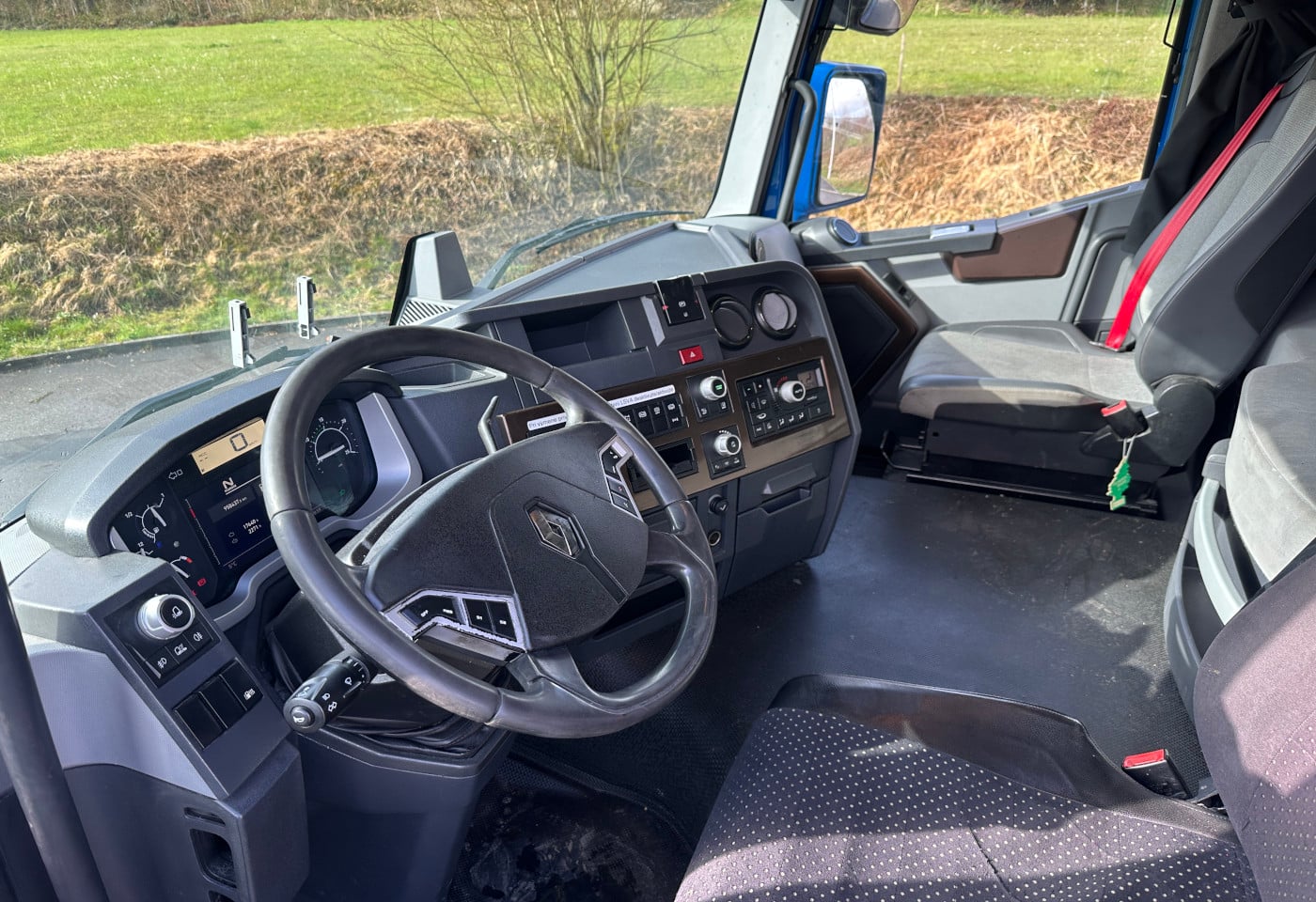 MOTO6625_2869757 vehicle image