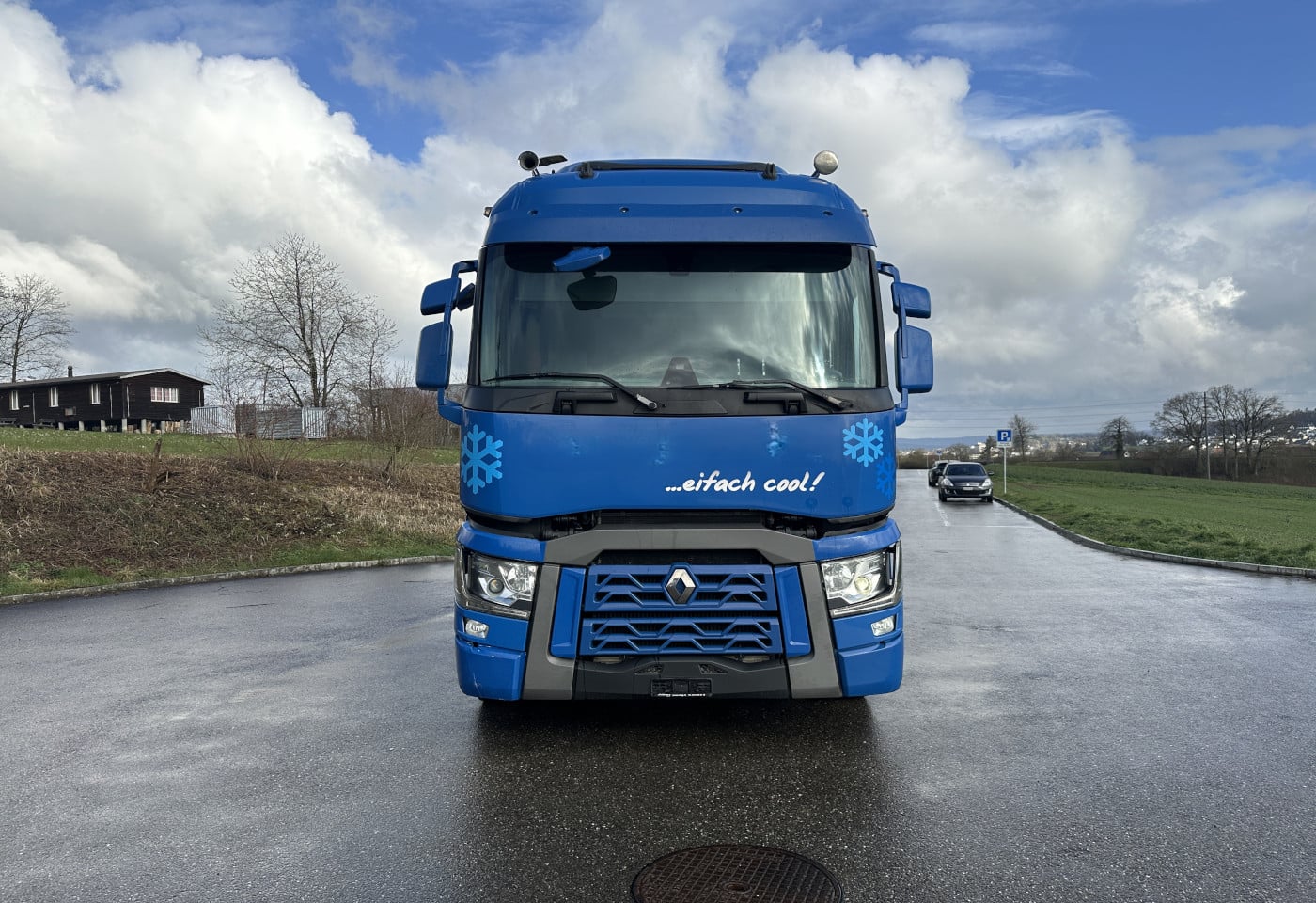 MOTO6625_2869757 vehicle image