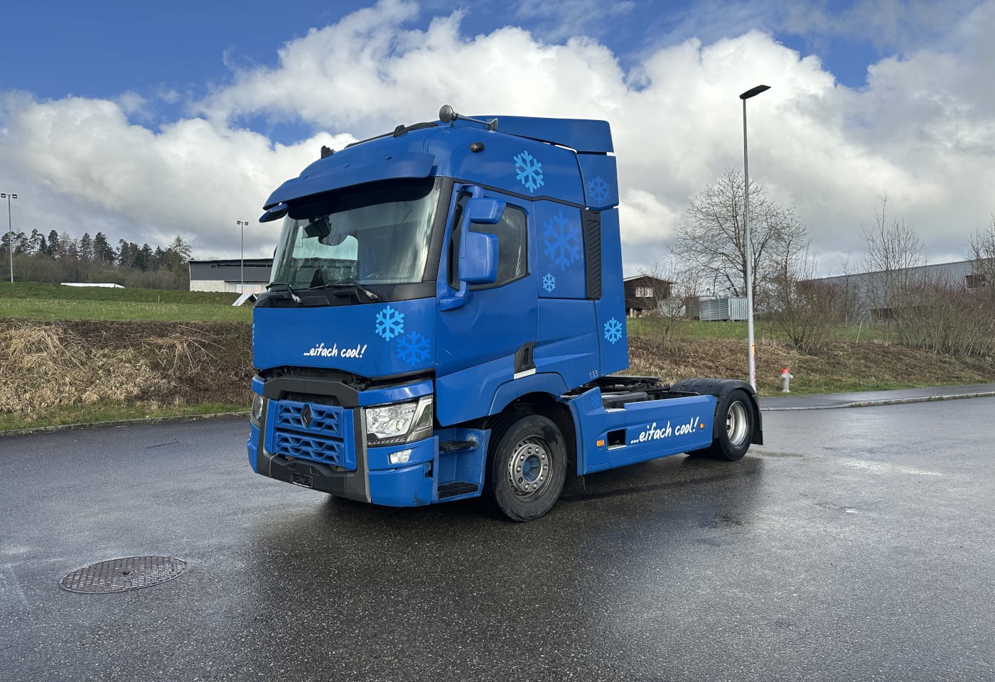 MOTO6625_2869757 vehicle image