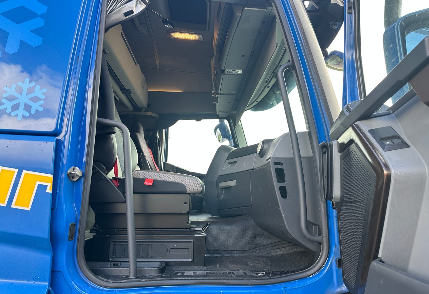 MOTO6625_2869757 vehicle image