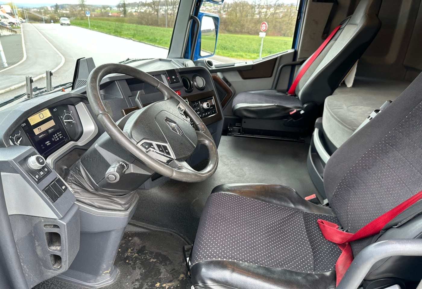 MOTO6625_2869508 vehicle image