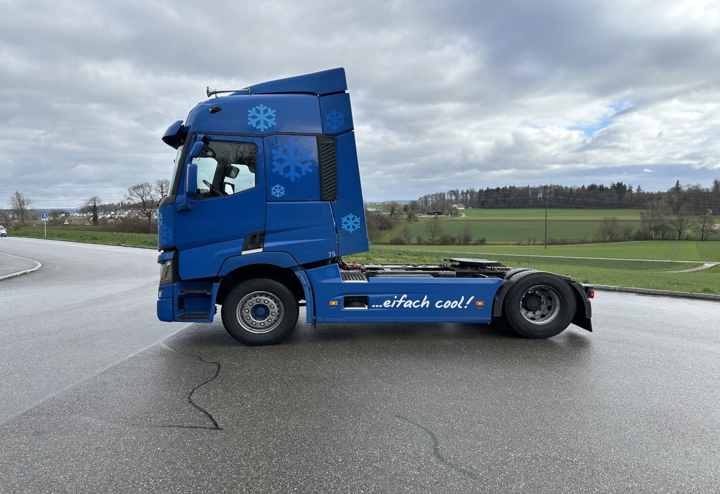 MOTO6625_2869508 vehicle image