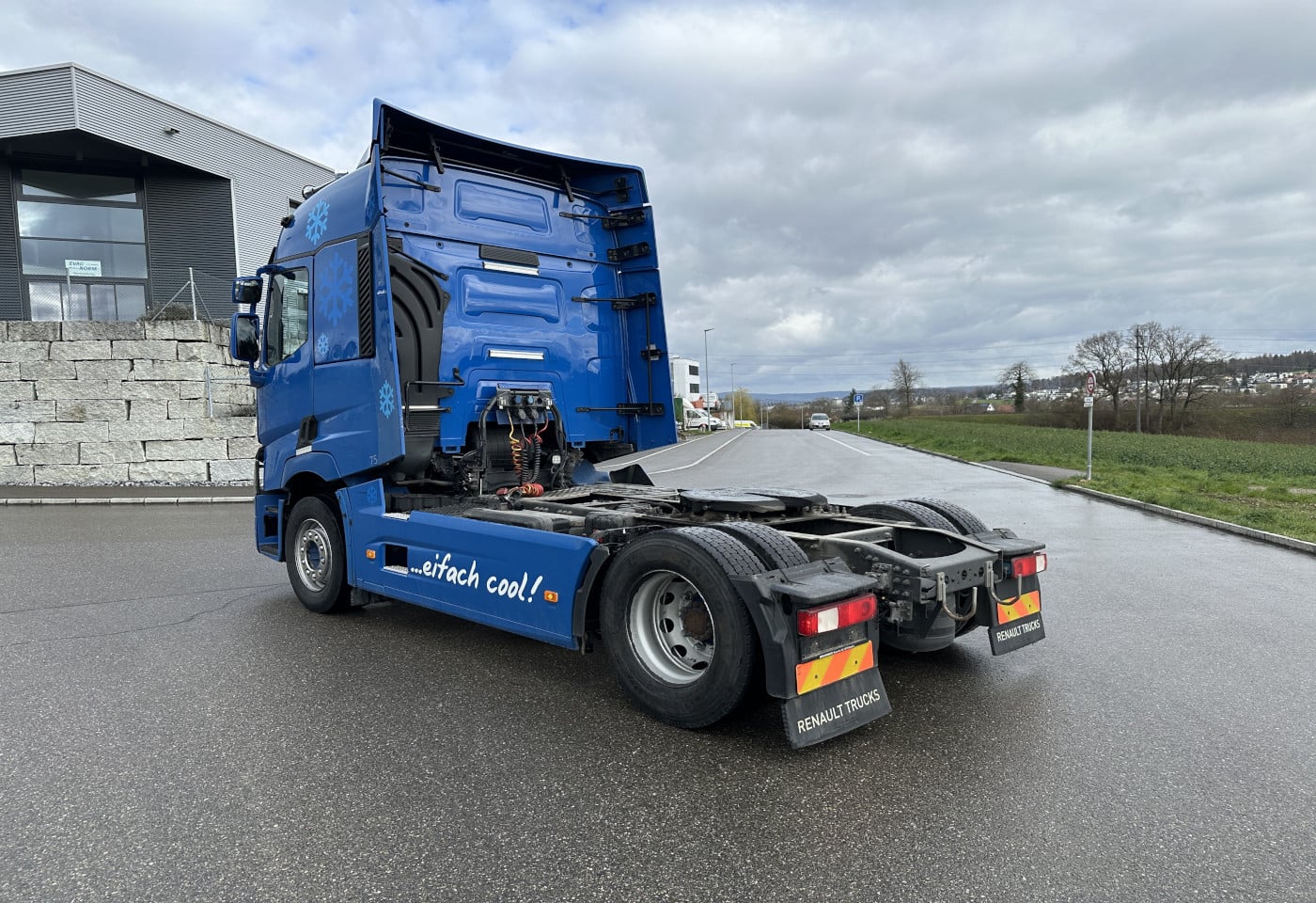 MOTO6625_2869508 vehicle image