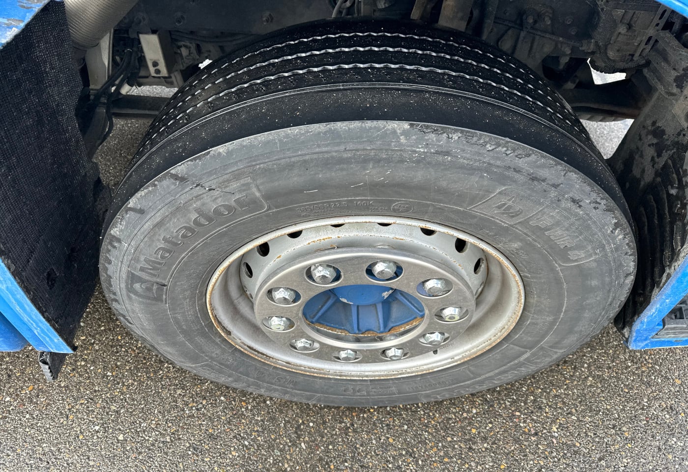 MOTO6625_2869508 vehicle image