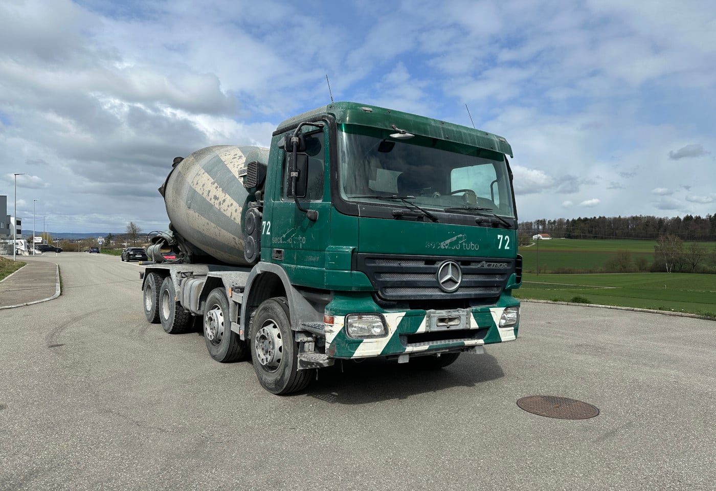 MOTO6625_2869758 vehicle image