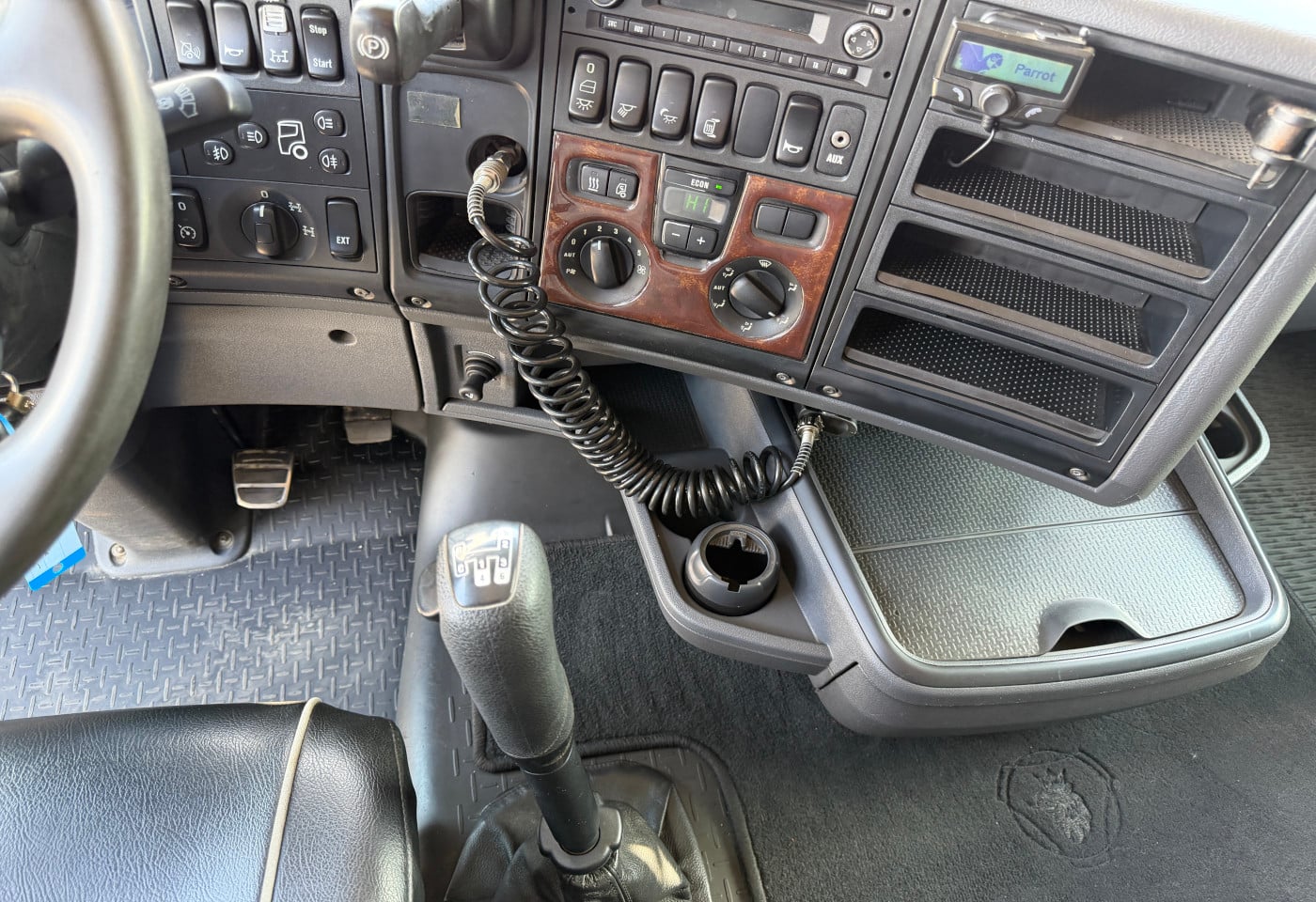 MOTO6625_2891036 vehicle image