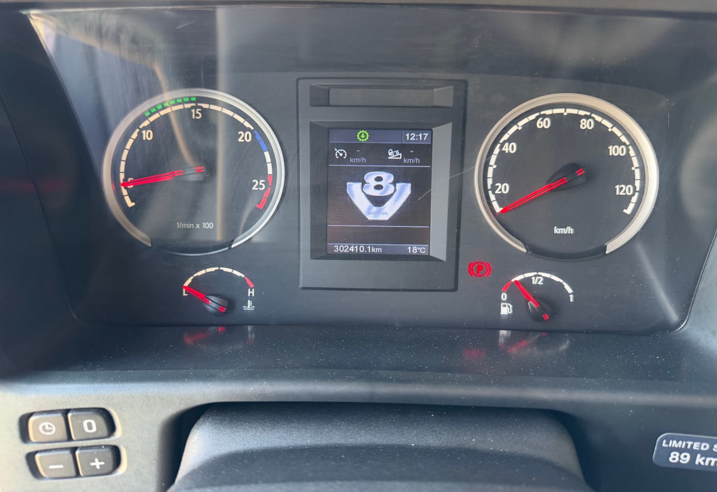 MOTO6625_2891036 vehicle image