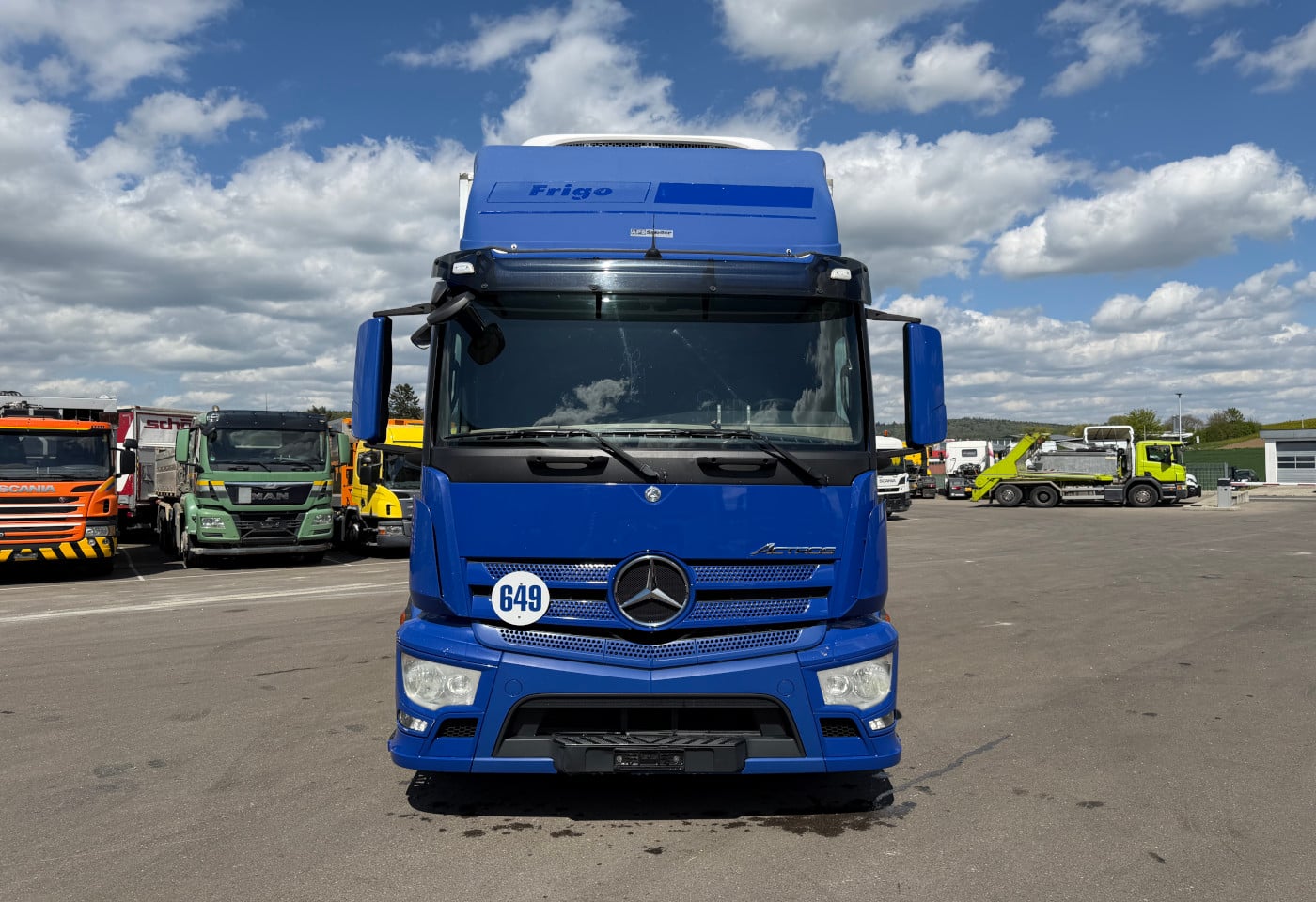 MOTO6625_2892054 vehicle image