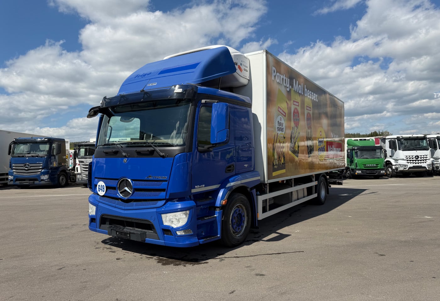 MOTO6625_2892054 vehicle image