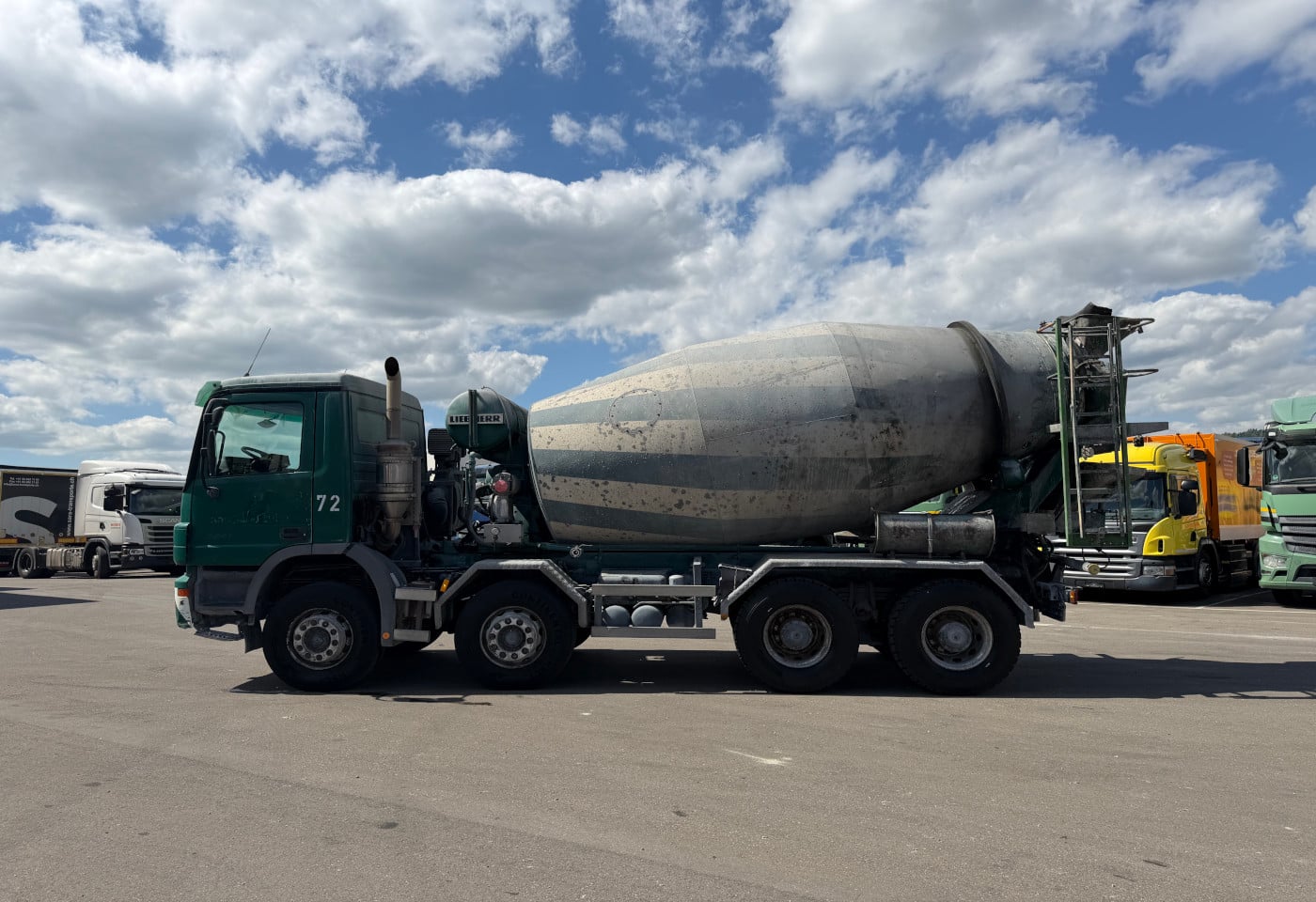 MOTO6625_2892136 vehicle image