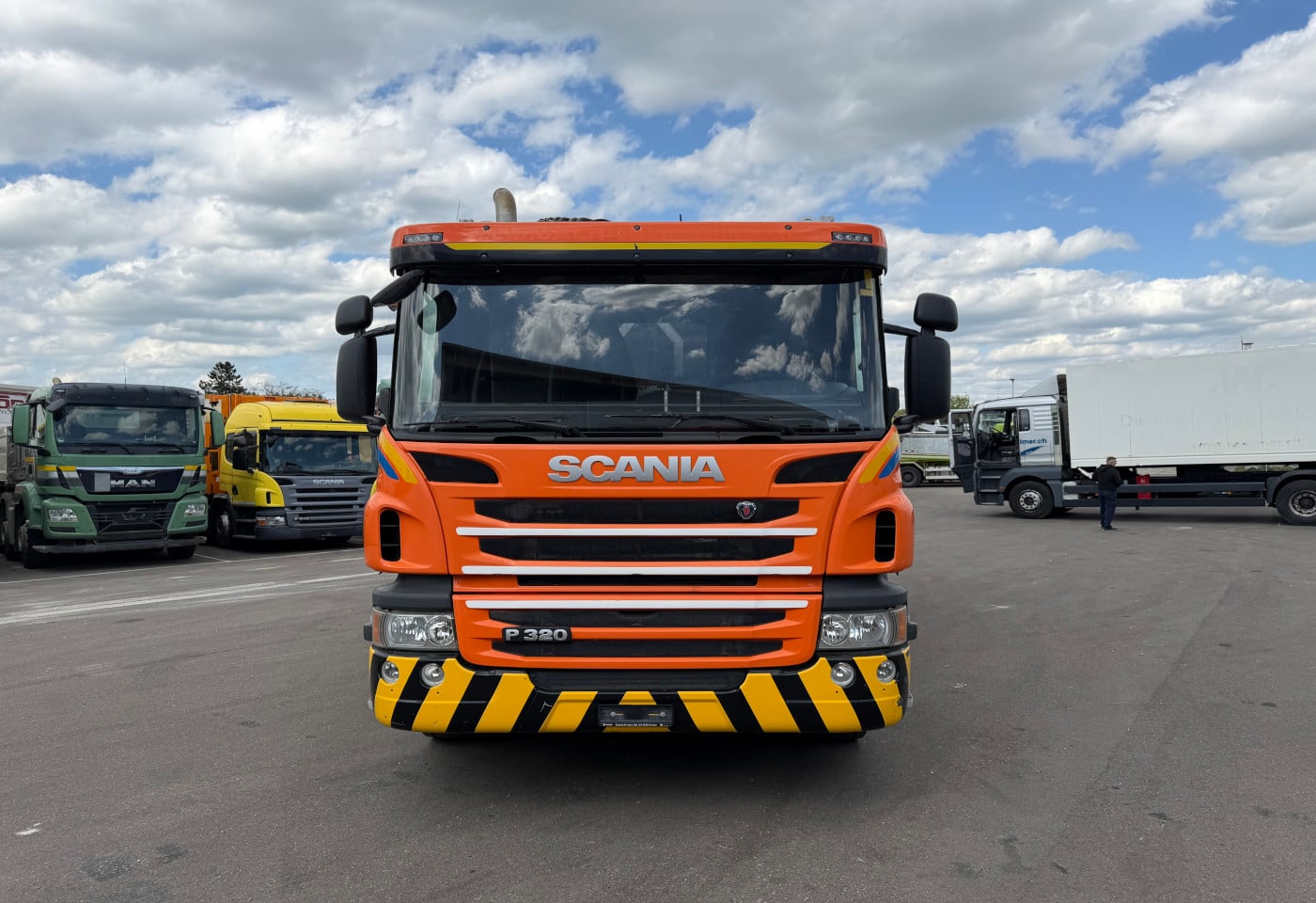 MOTO6625_2891400 vehicle image