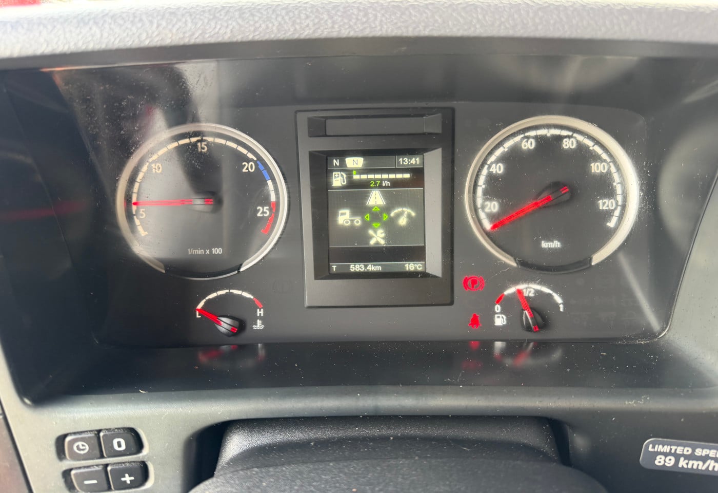 MOTO6625_2891400 vehicle image