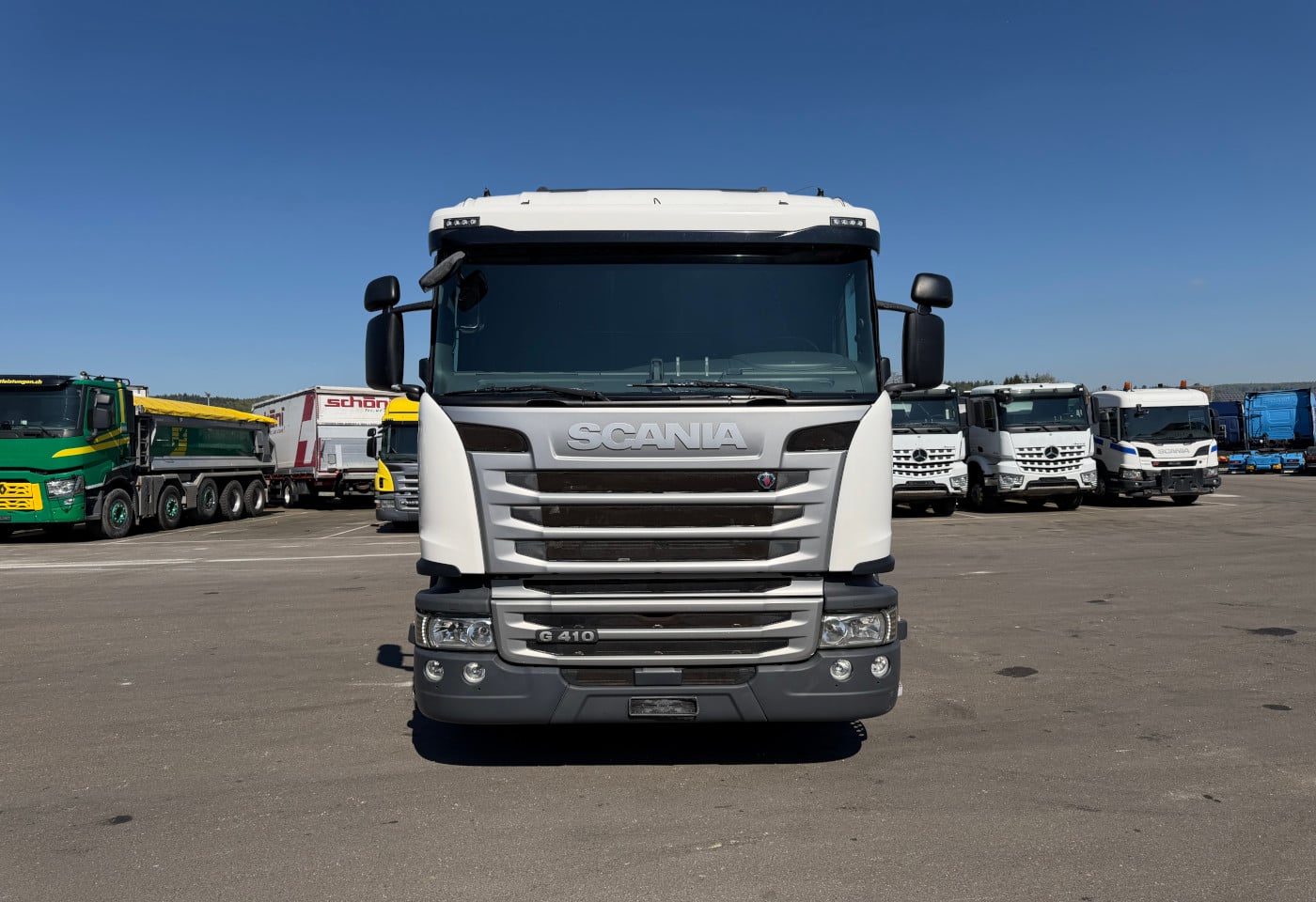 MOTO6625_2892596 vehicle image