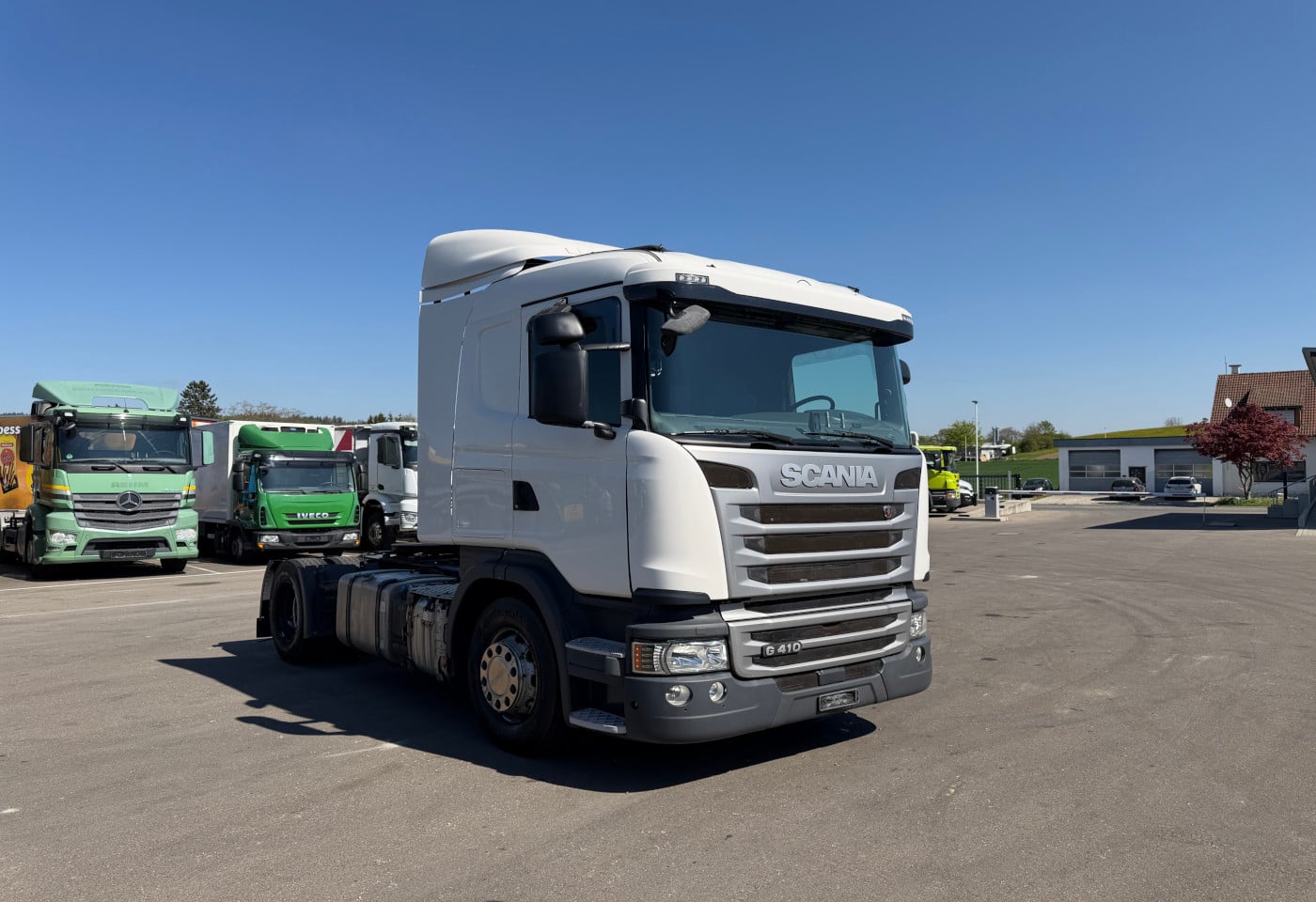 MOTO6625_2892596 vehicle image